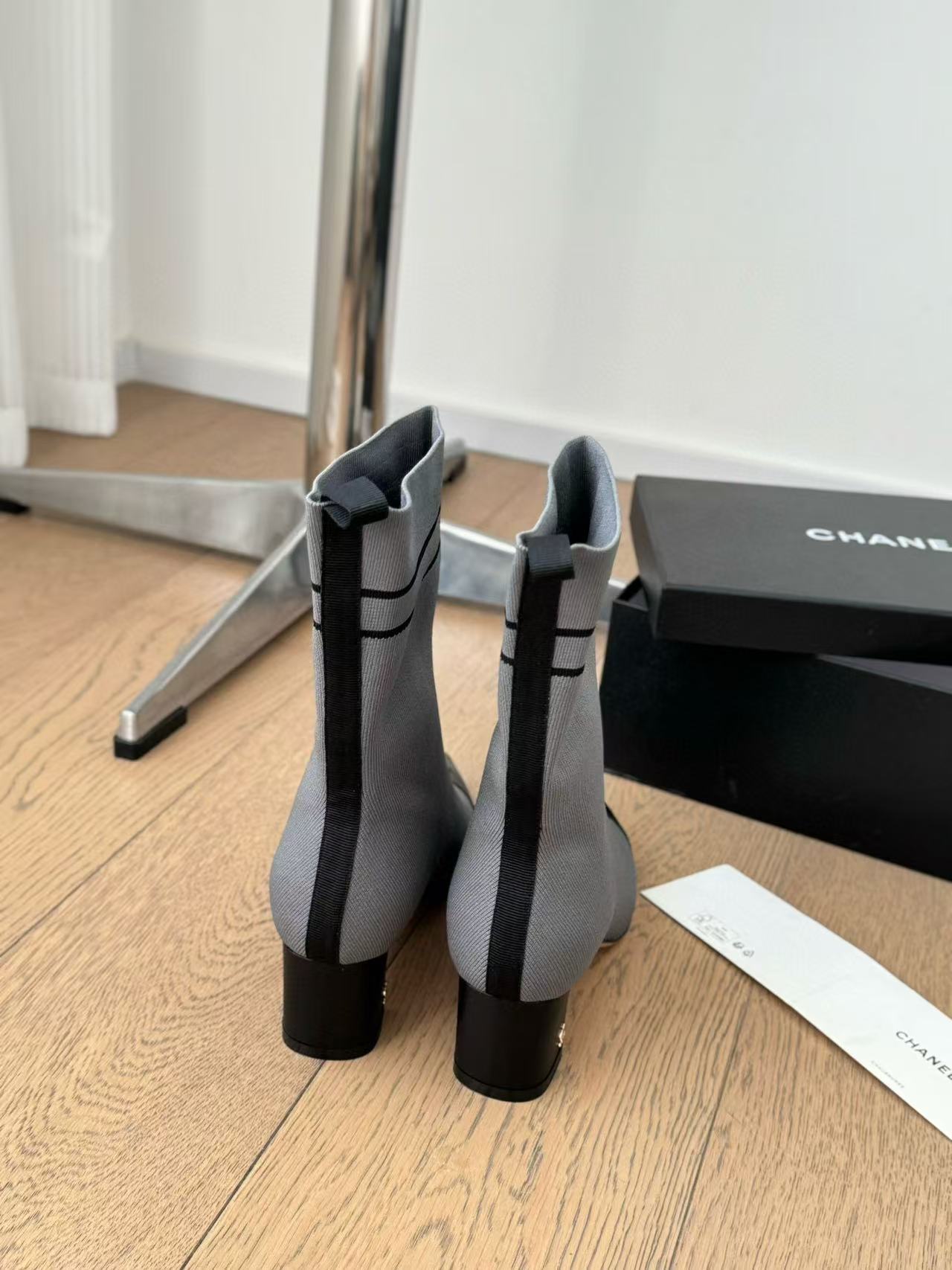 CHANE1 高品質ポインテッドトゥ ソックスブーツ【50％割引+送料無料】