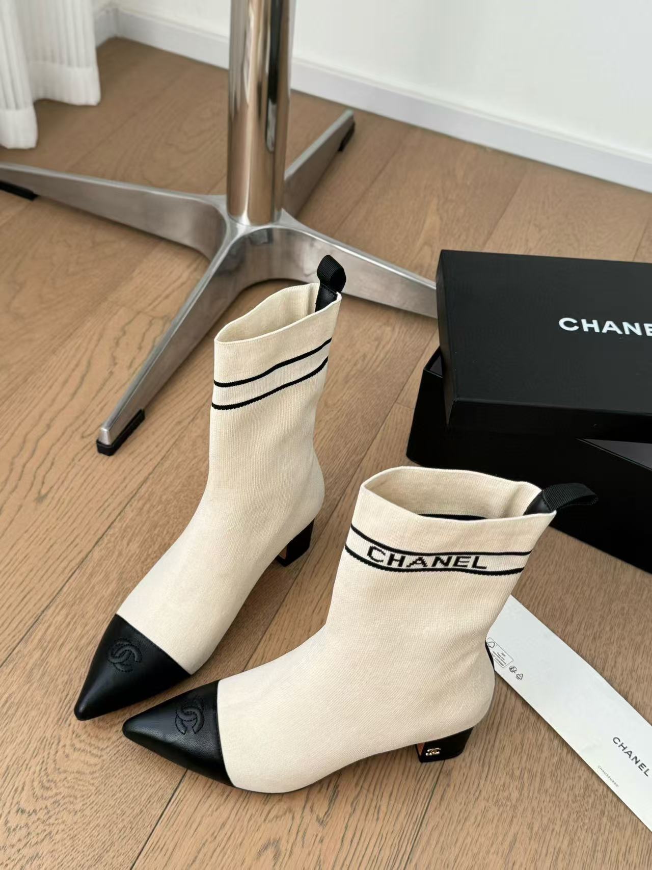 CHANE1 高品質ポインテッドトゥ ソックスブーツ【50％割引+送料無料】