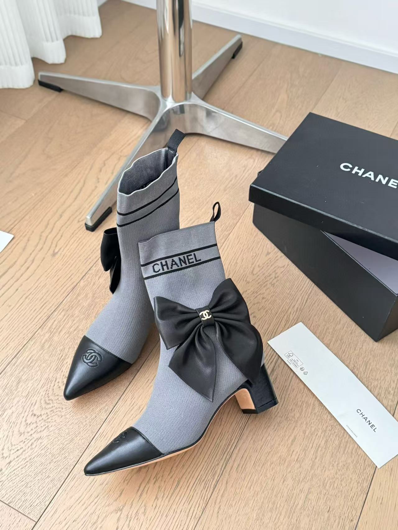 CHANE1 高品質ポインテッドトゥ ボウ ソックス ブーツ【50％割引+送料無料】