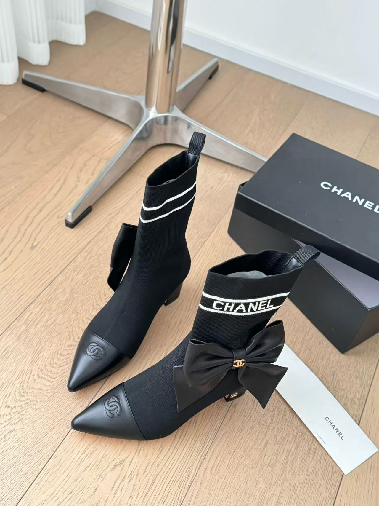 CHANE1 高品質ポインテッドトゥ ボウ ソックス ブーツ【50％割引+送料無料】