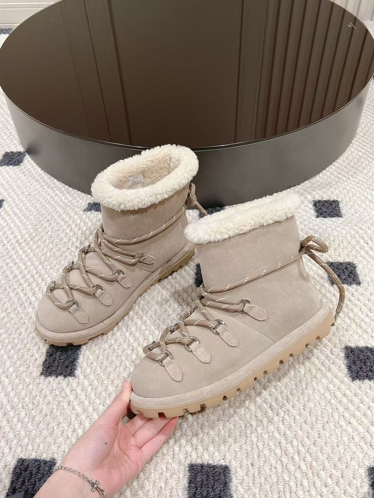 M1UM1U 高品質レースアップスノーブーツ【50％割引+送料無料】