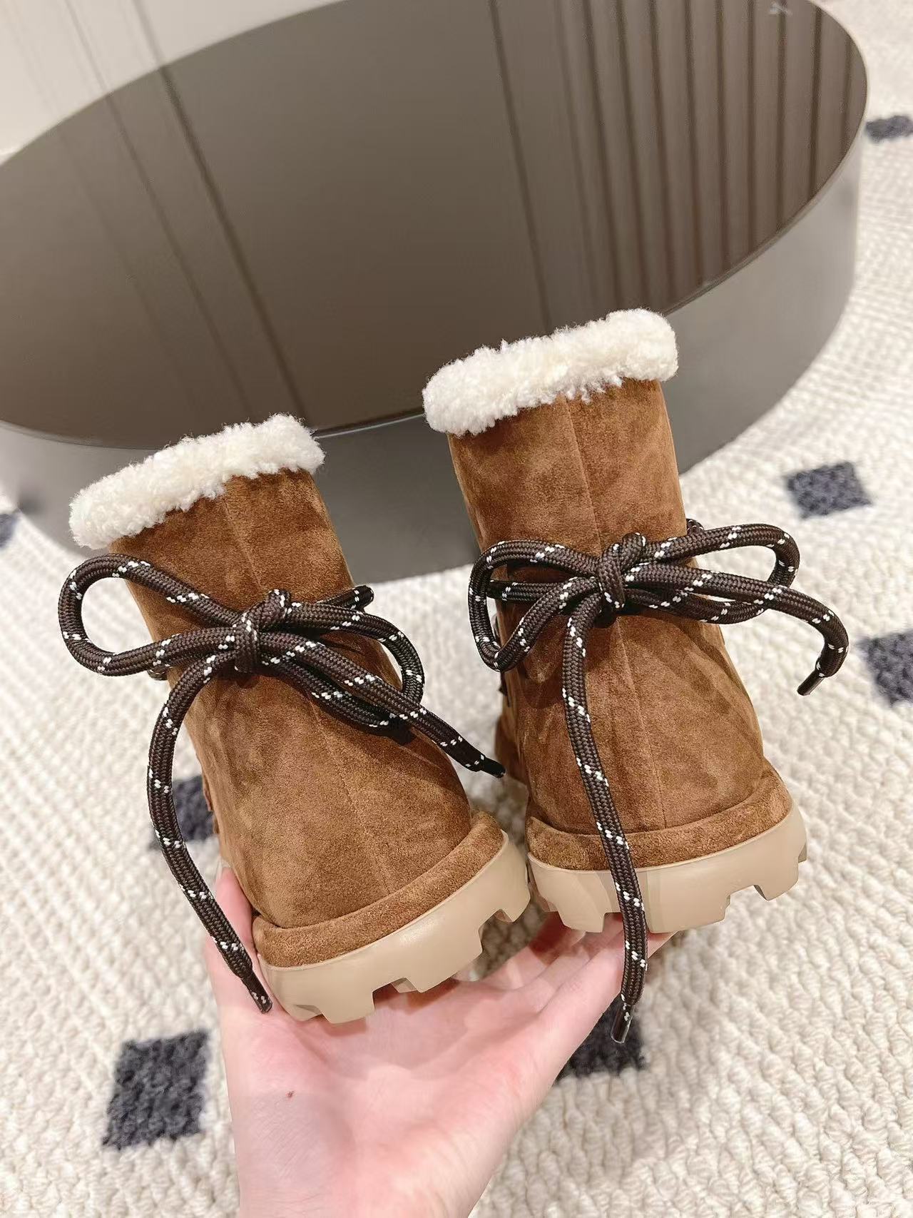 M1UM1U 高品質レースアップスノーブーツ【50％割引+送料無料】