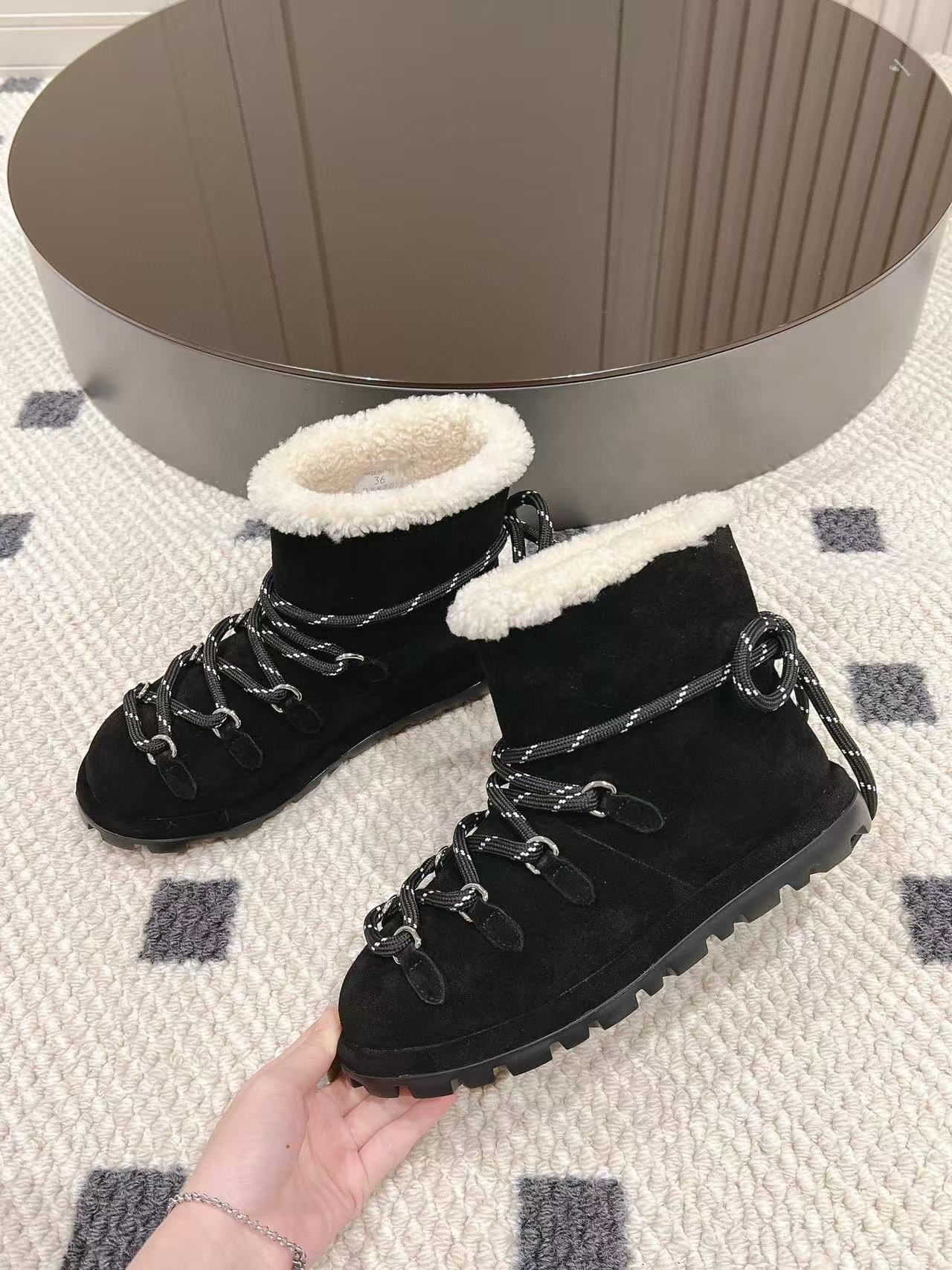 M1UM1U 高品質レースアップスノーブーツ【50％割引+送料無料】