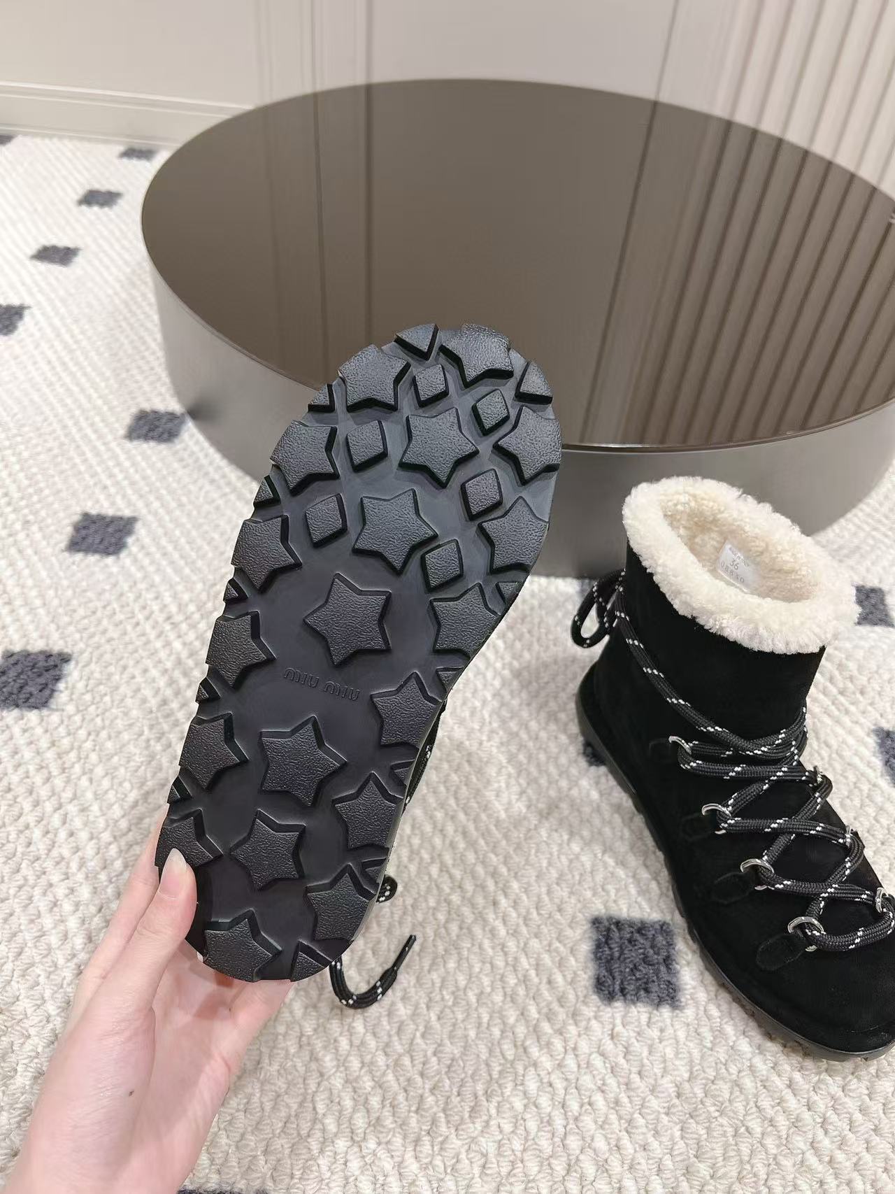M1UM1U 高品質レースアップスノーブーツ【50％割引+送料無料】