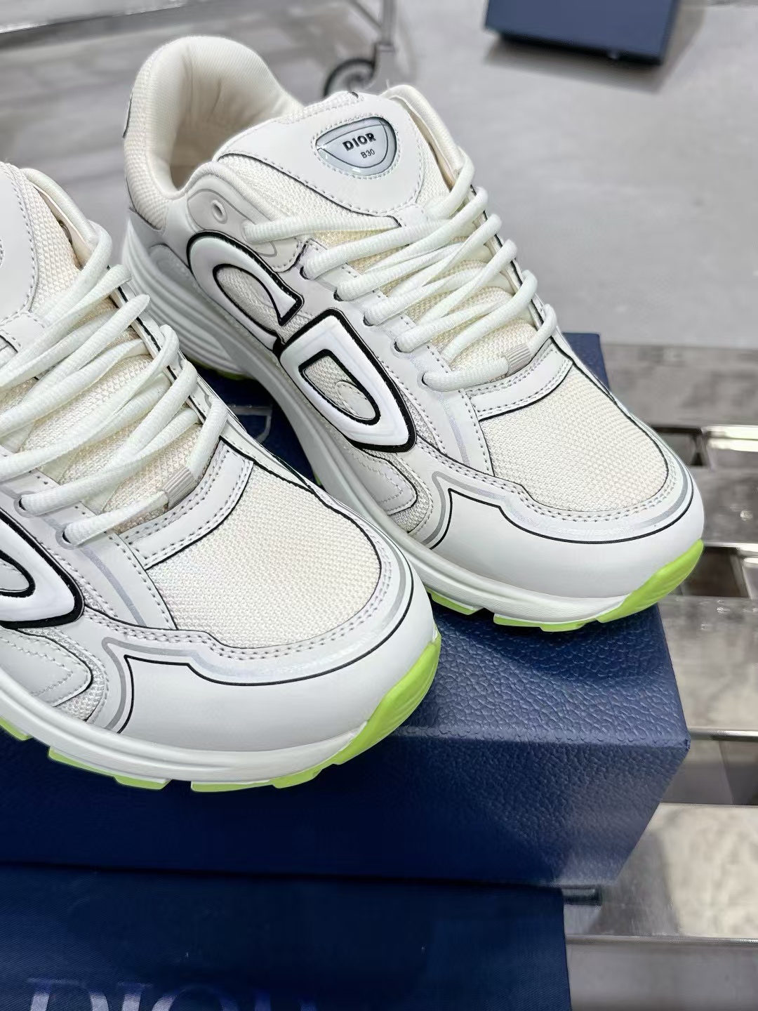 DI0R 高品質 CD 反射スニーカー【50％割引+送料無料】