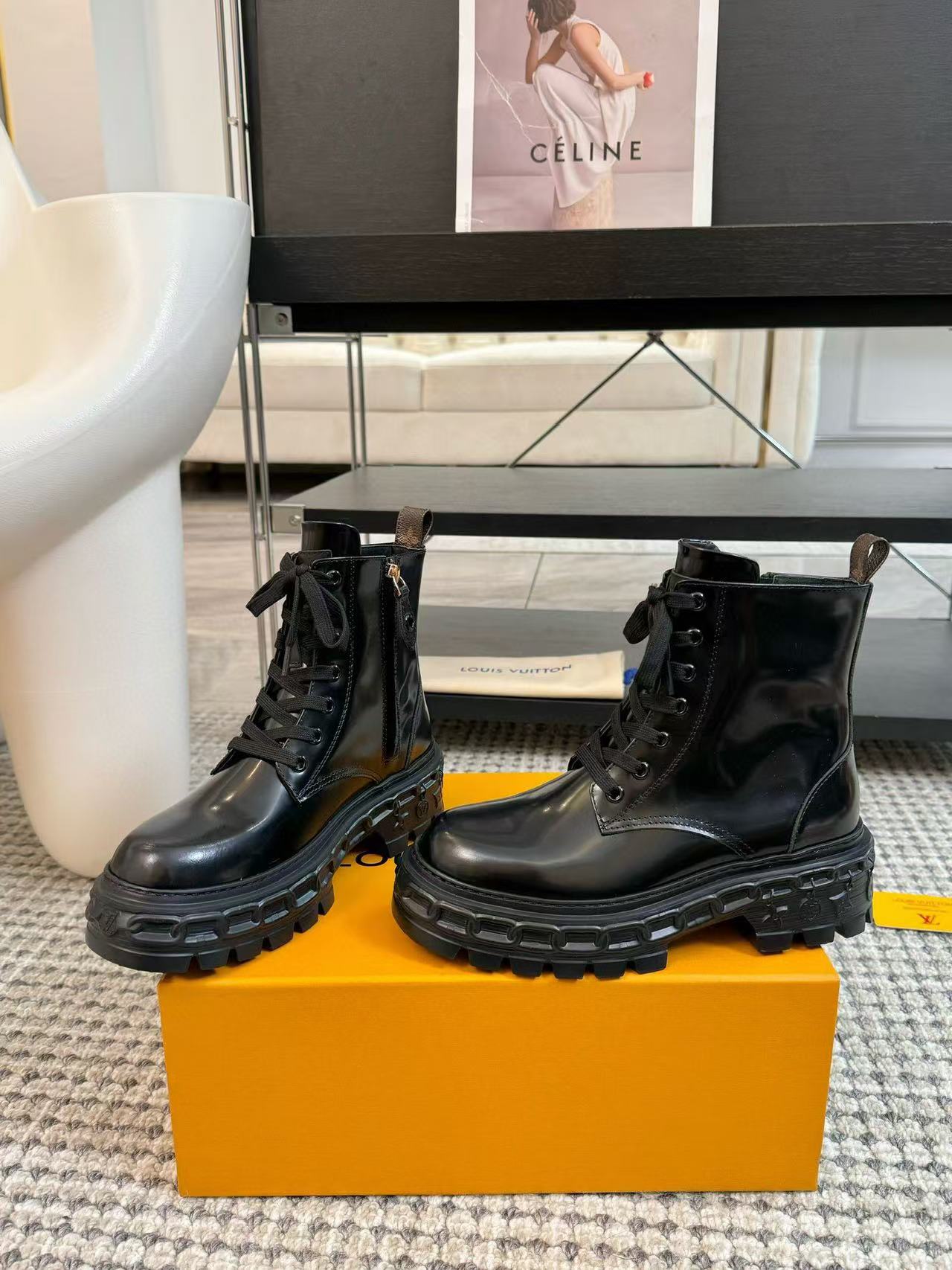 LV高品質厚底ショートブーツ【50％割引+送料無料】