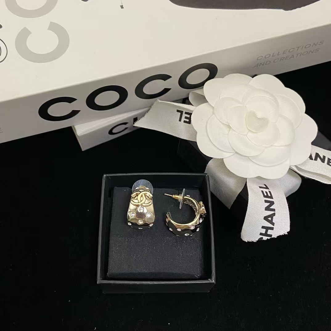 CHANE1 ダイヤモンド ダブルC ピアス【50％割引+送料無料】