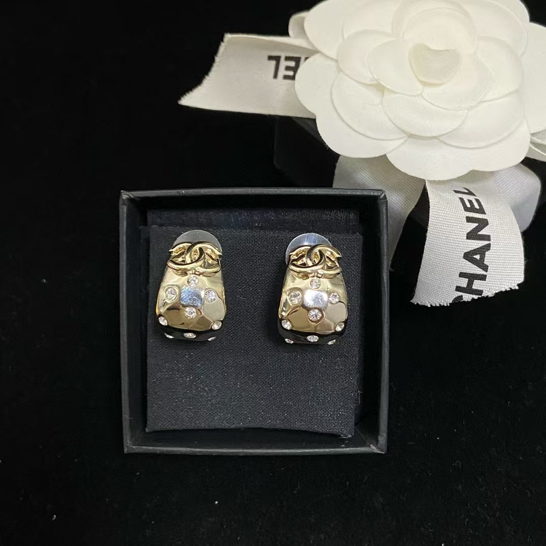 CHANE1 ダイヤモンド ダブルC ピアス【50％割引+送料無料】