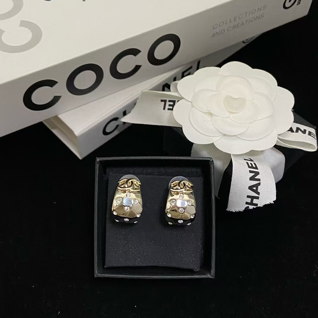CHANE1 ダイヤモンド ダブルC ピアス【50％割引+送料無料】
