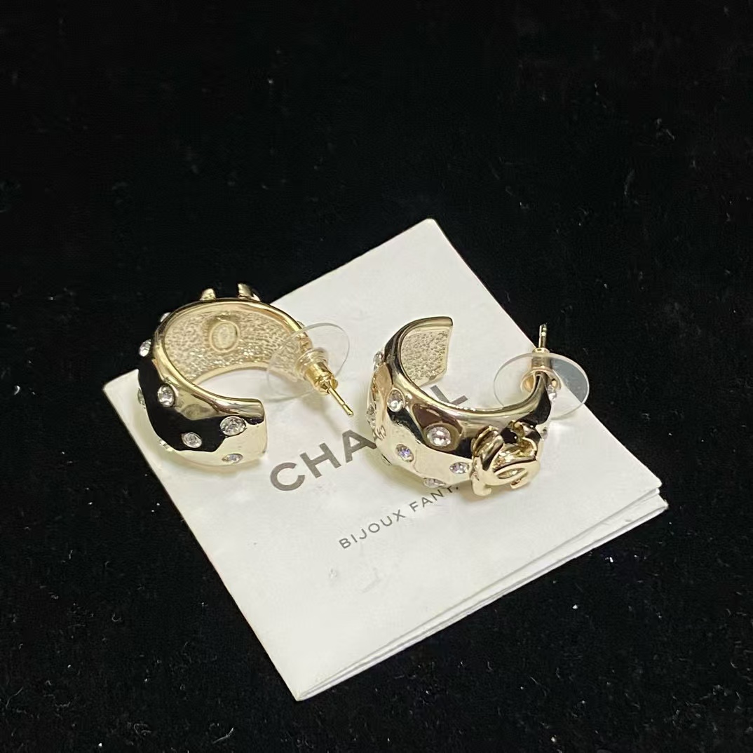 CHANE1 ダイヤモンド ダブルC ピアス【50％割引+送料無料】