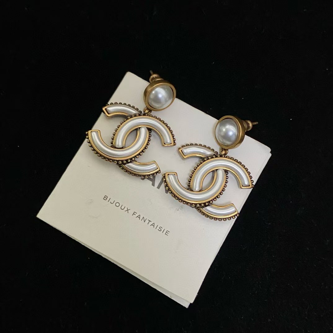 CHANE1 ダブルCパールイヤリング【50％割引+送料無料】