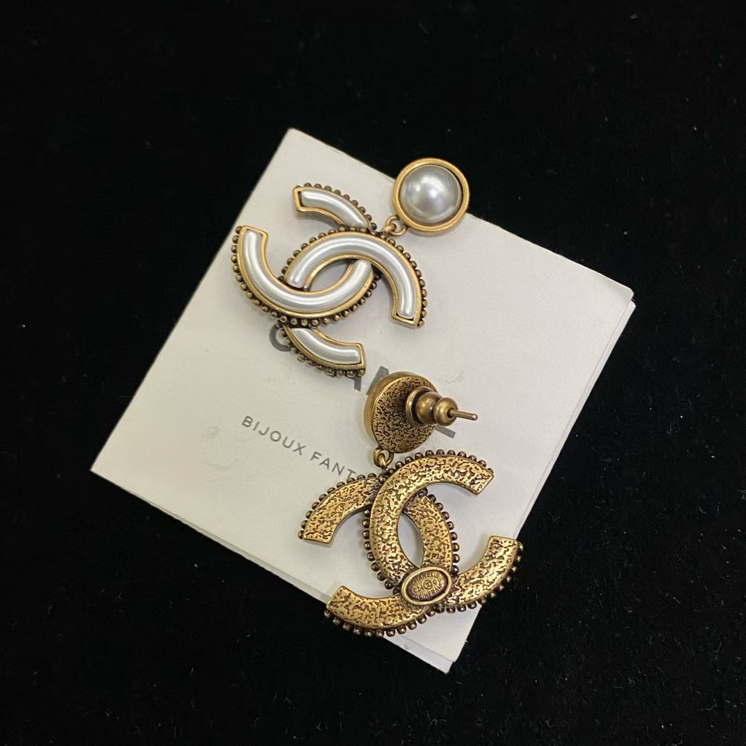 CHANE1 ダブルCパールイヤリング【50％割引+送料無料】