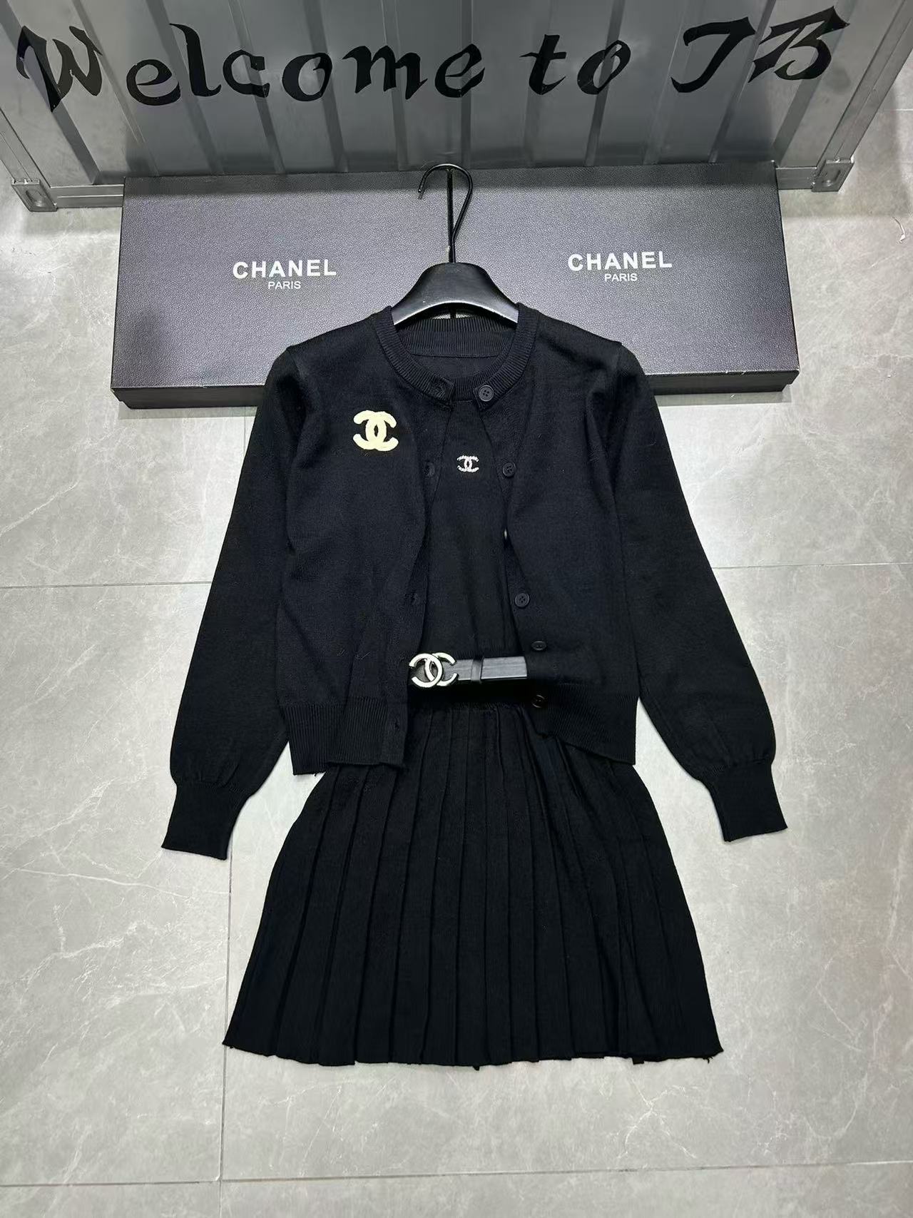 CHANE1 ウールカーディガン+ワンピース2点セット【50％割引+送料無料】