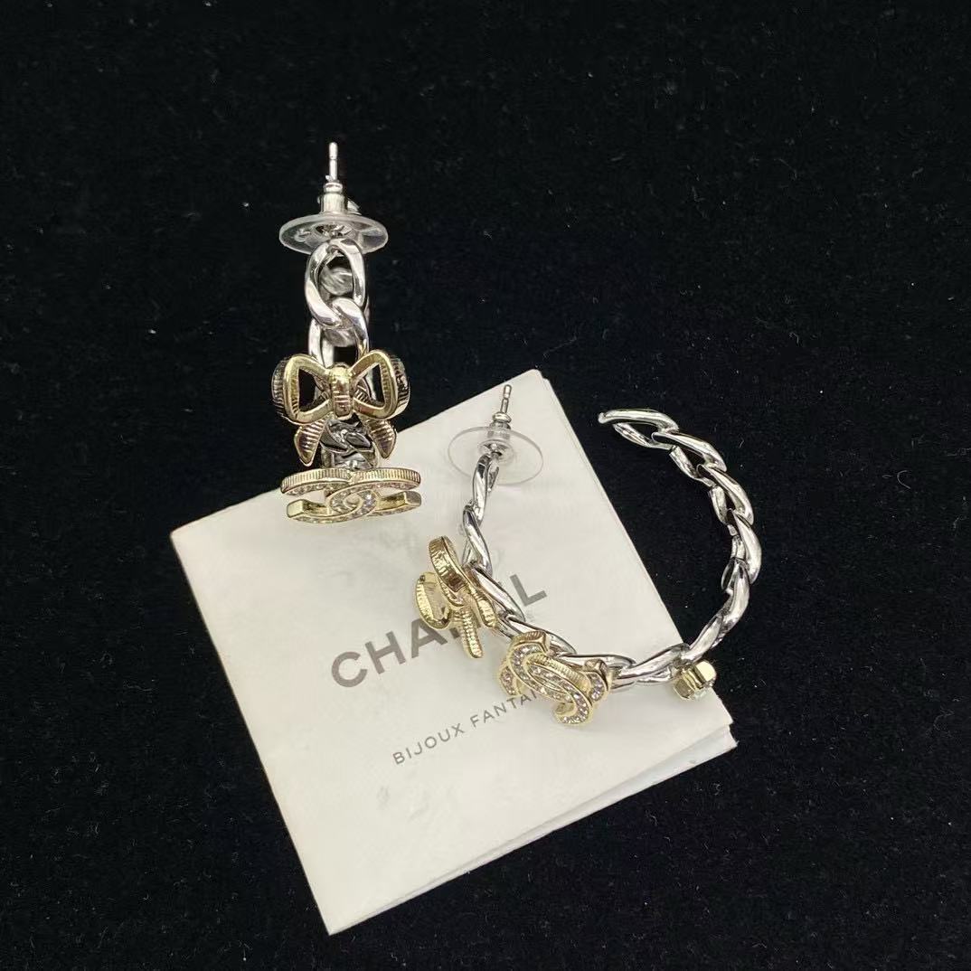 CHANE1 ダブルCロゴ イヤリング【50％割引+送料無料】