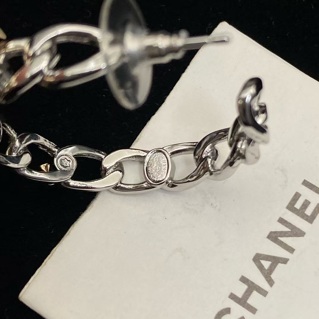 CHANE1 ダブルCロゴ イヤリング【50％割引+送料無料】