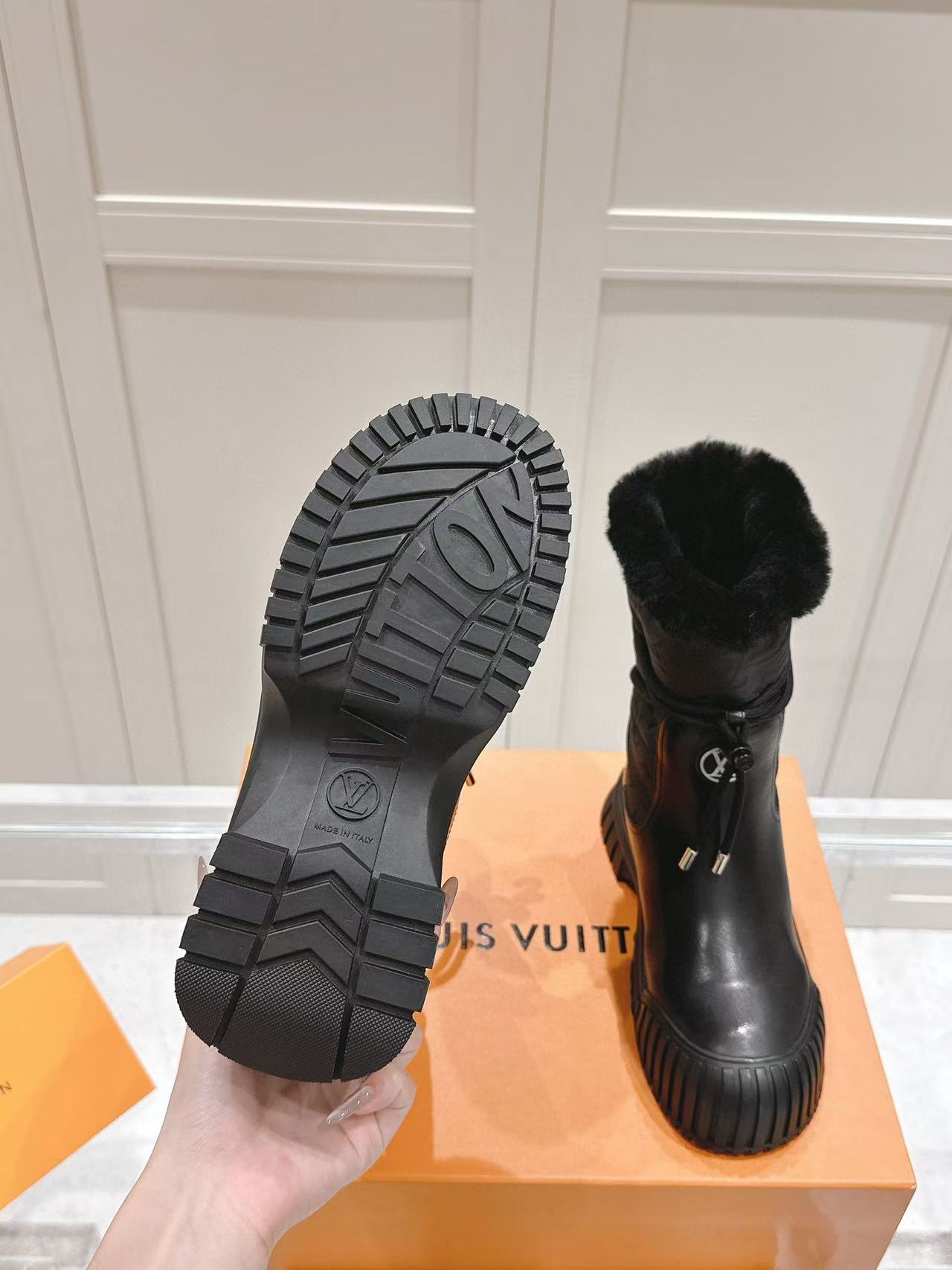 LV高品質スノーブーツ【50％割引+送料無料】