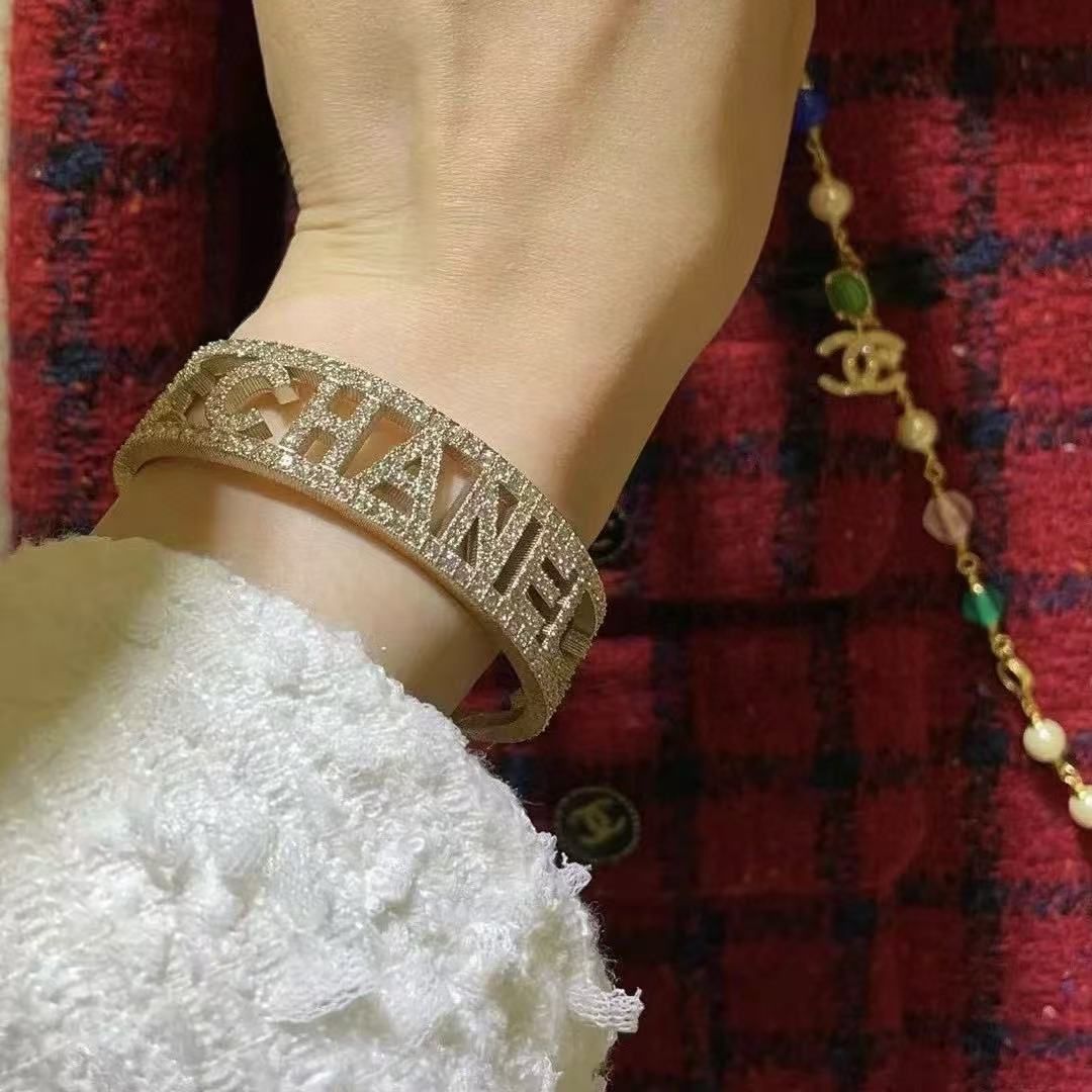 CHANE1 ダイヤモンドレターブレスレット【50％割引+送料無料】