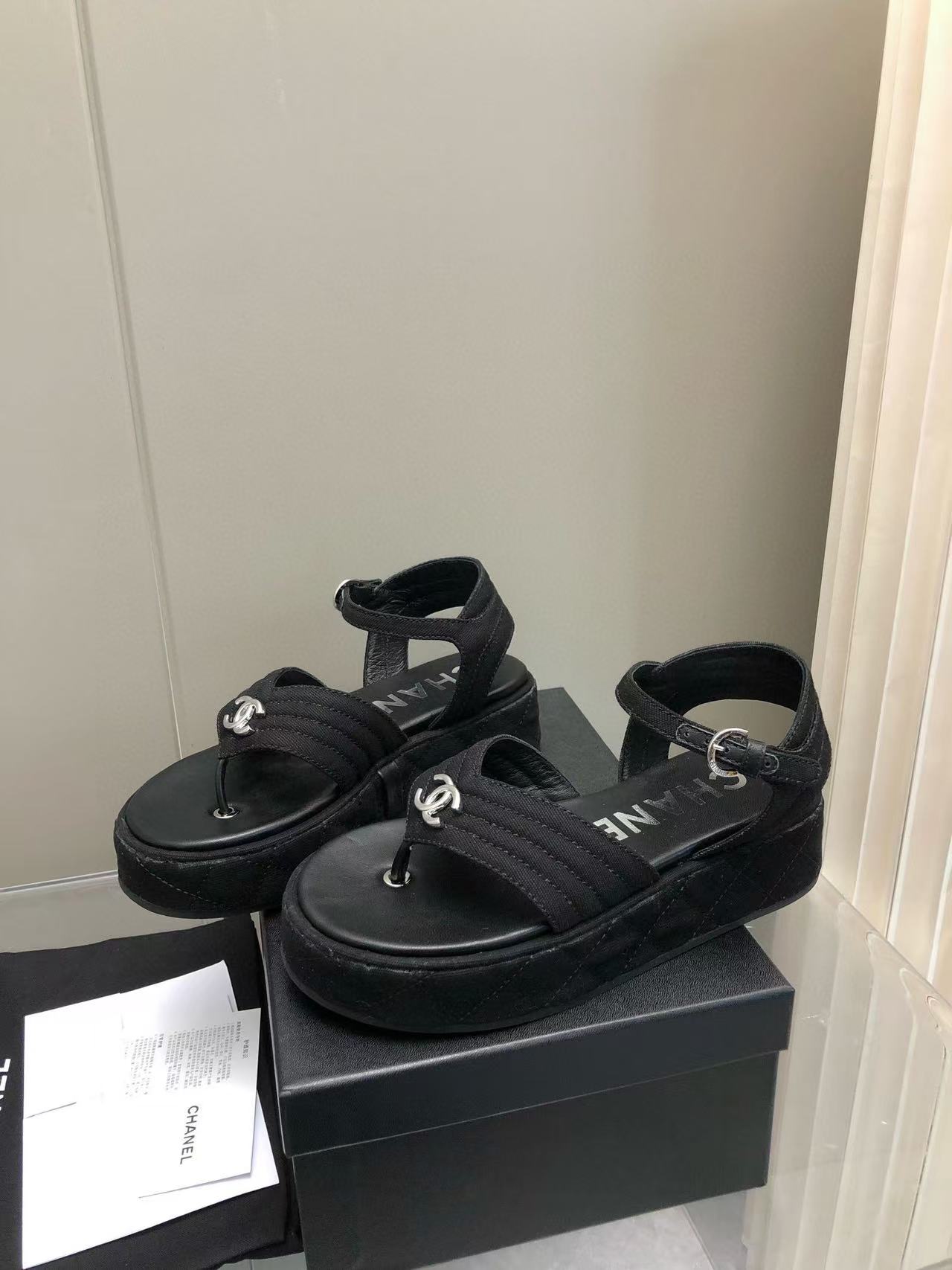 CHANE1 高品質厚底カジュアルサンダル【50％割引+送料無料】