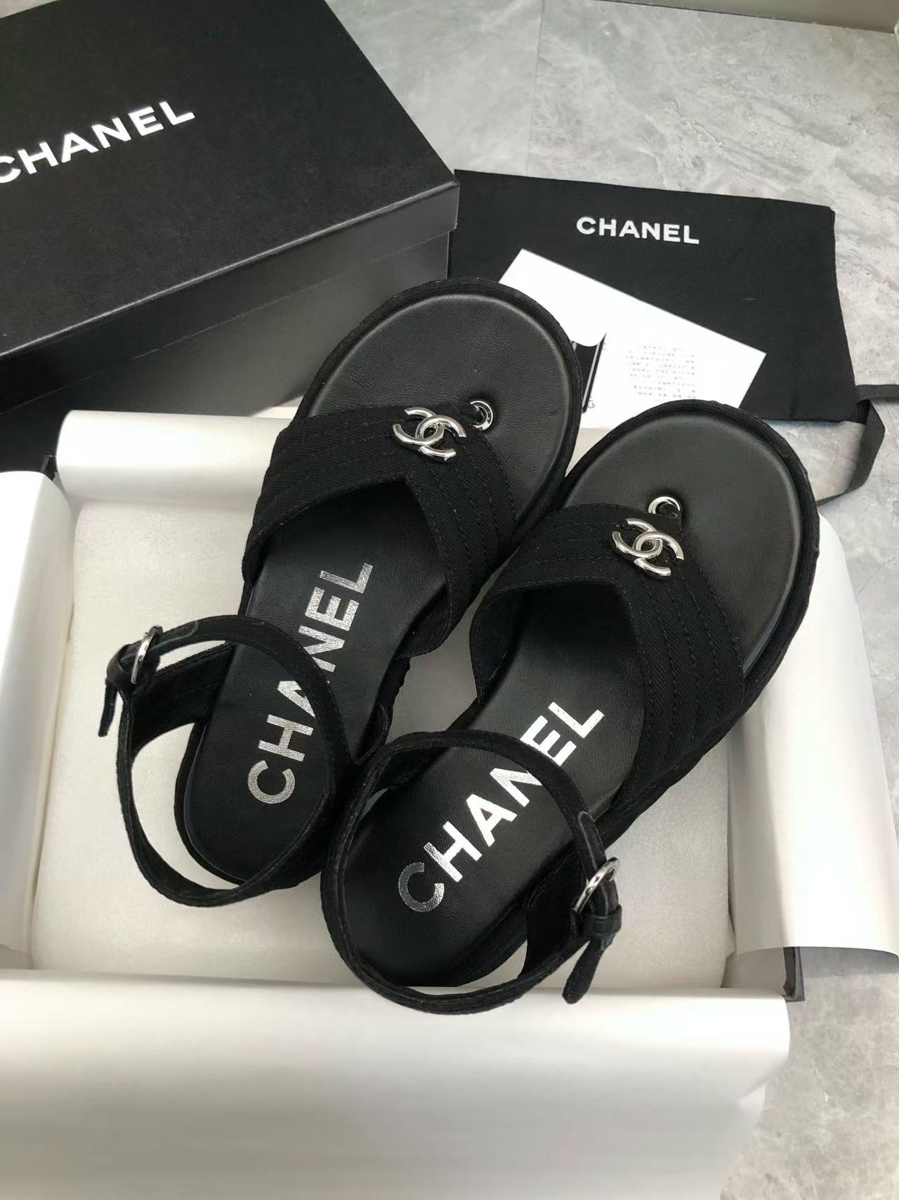 CHANE1 高品質厚底カジュアルサンダル【50％割引+送料無料】