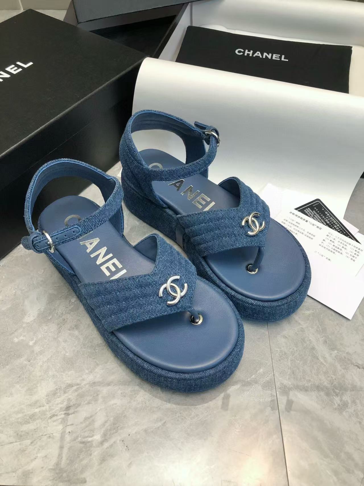 CHANE1 高品質厚底カジュアルサンダル【50％割引+送料無料】