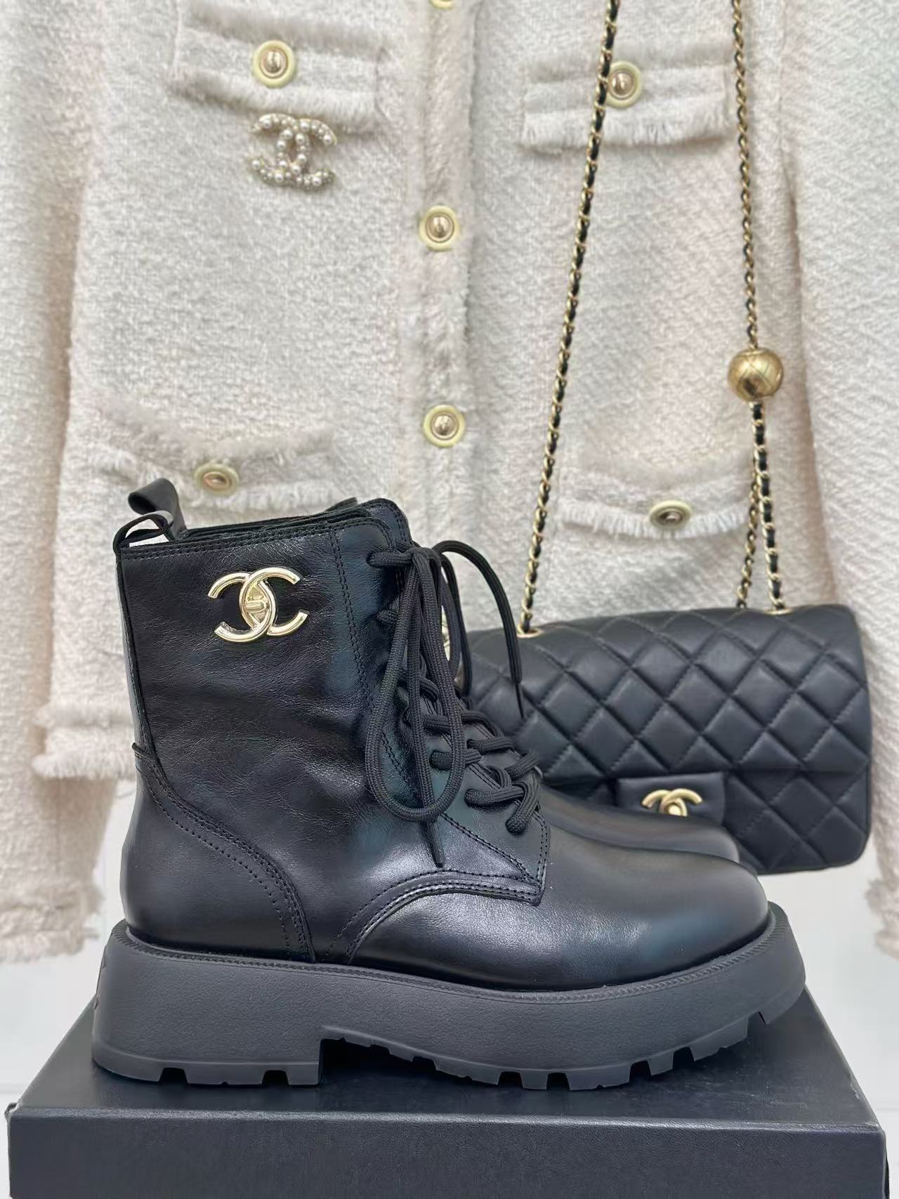 CHANE1 高品質シープスキン レースアップブーツ【50％割引+送料無料】