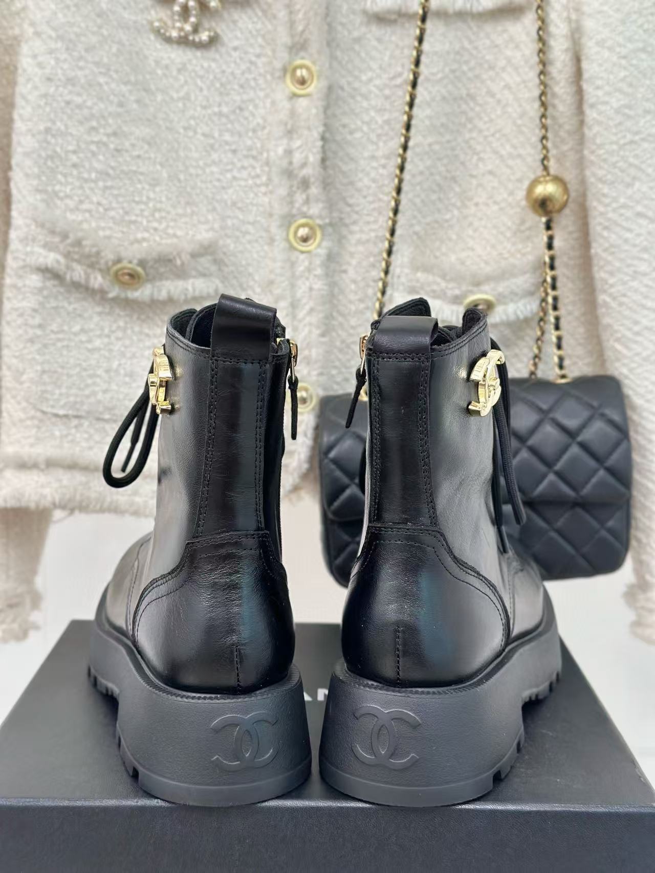 CHANE1 高品質シープスキン レースアップブーツ【50％割引+送料無料】