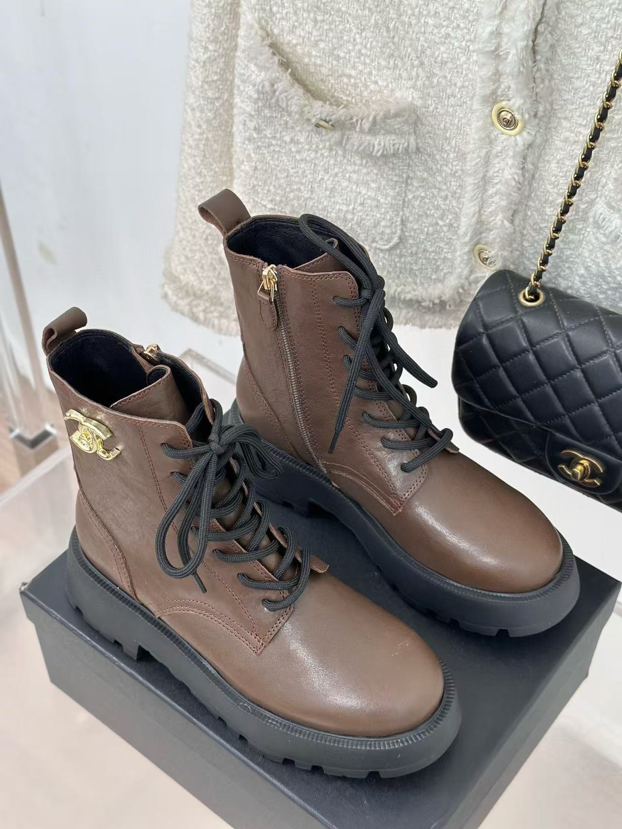 CHANE1 高品質シープスキン レースアップブーツ【50％割引+送料無料】