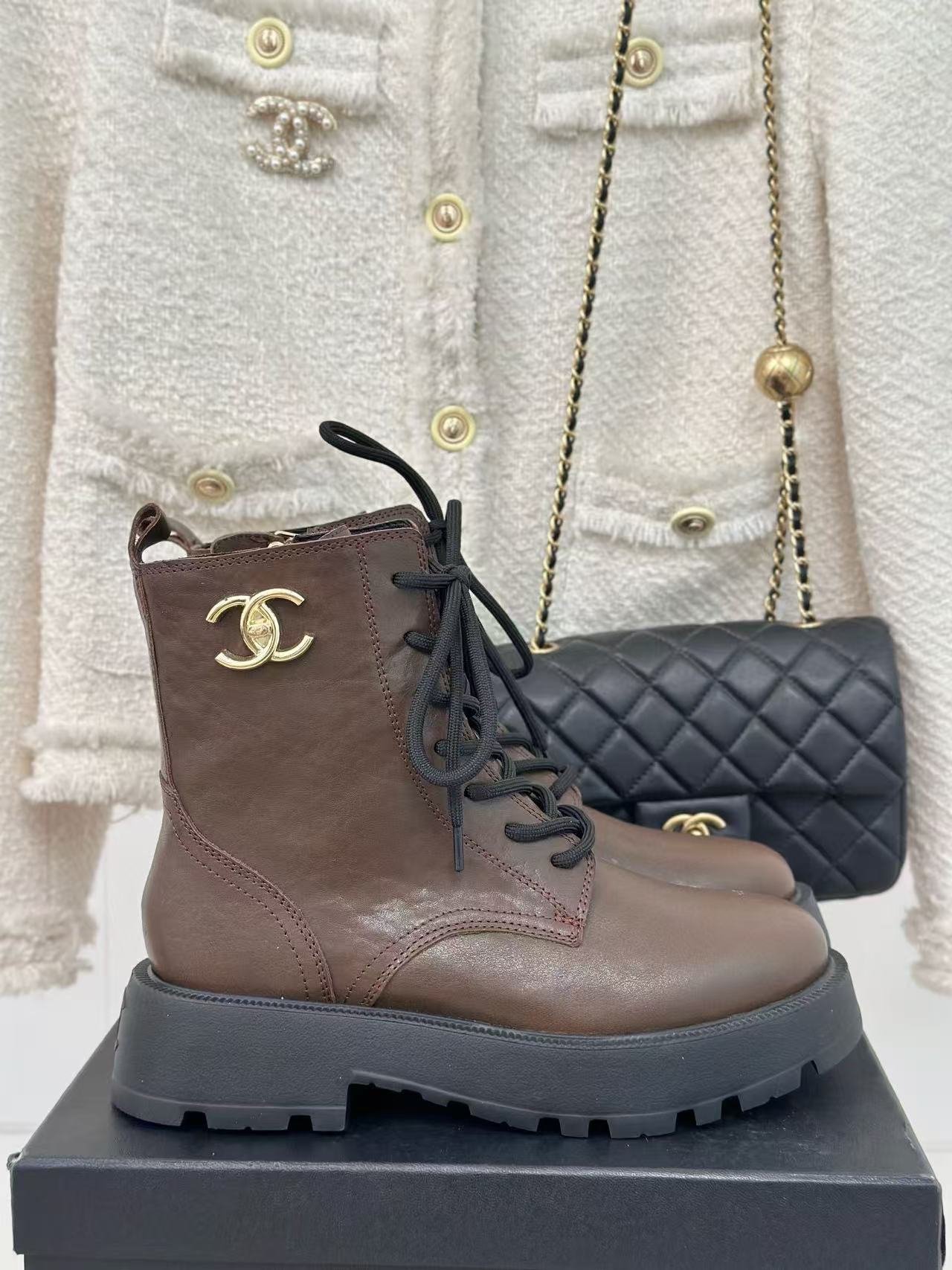 CHANE1 高品質シープスキン レースアップブーツ【50％割引+送料無料】