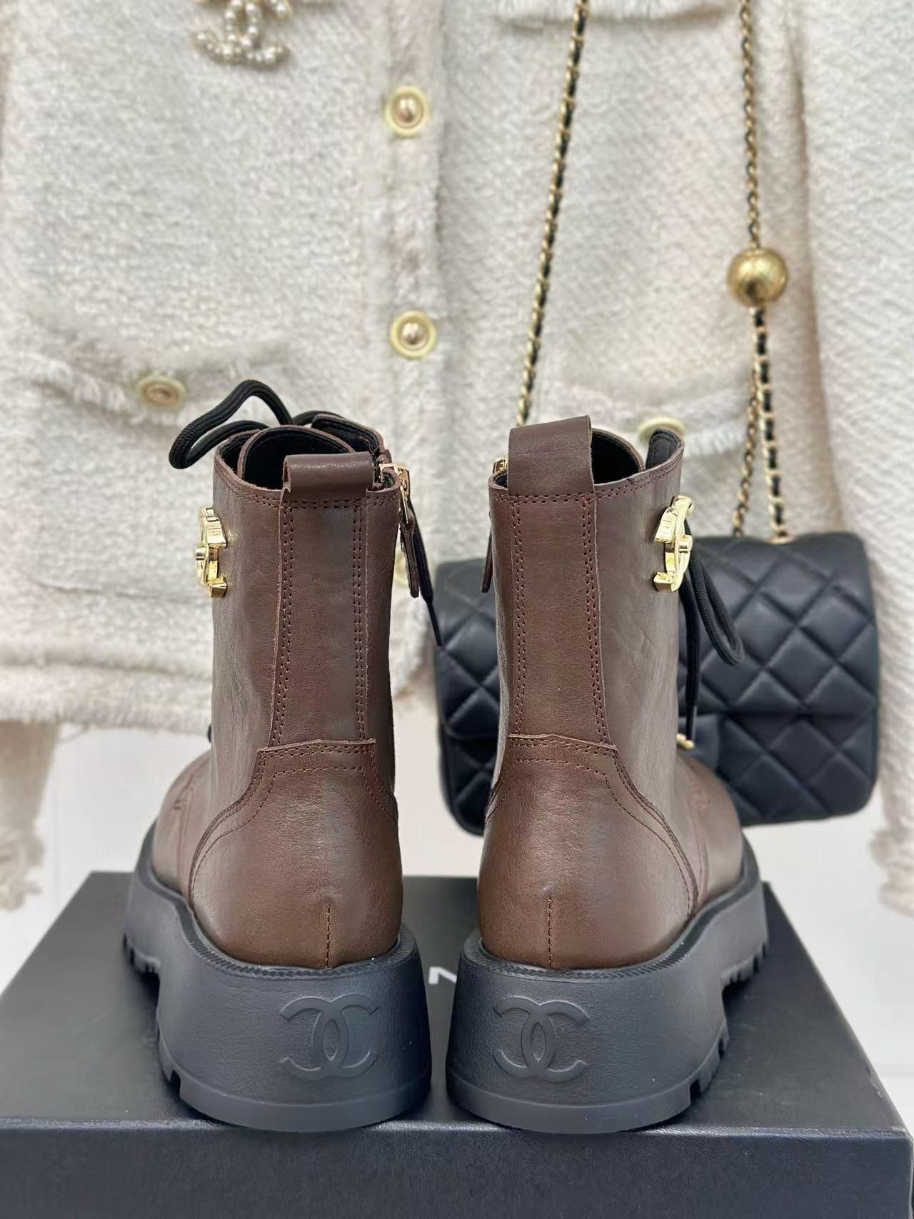 CHANE1 高品質シープスキン レースアップブーツ【50％割引+送料無料】