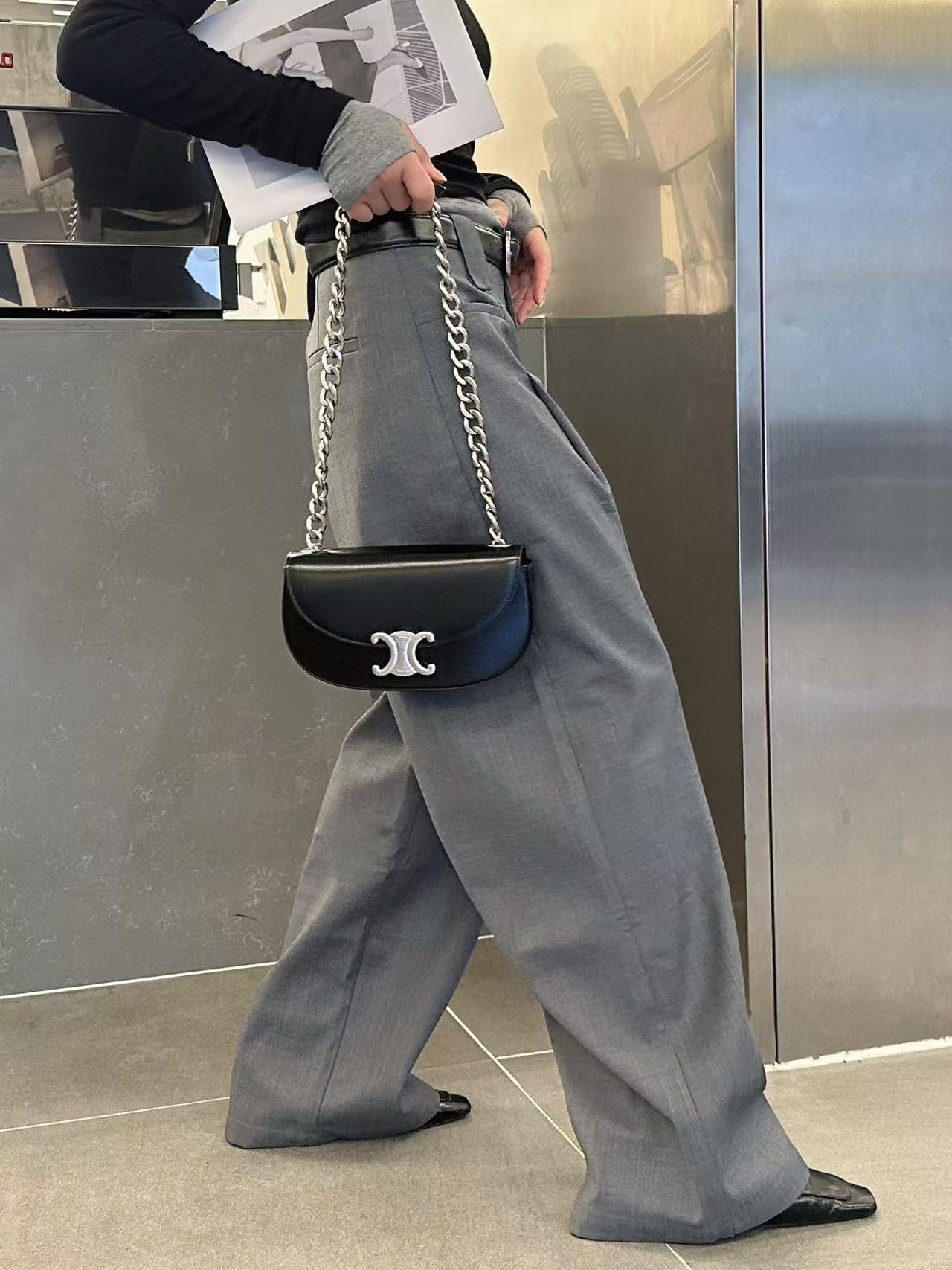 CEL1NE 凱旋門チェーン 脇下バッグ【50％割引+送料無料】