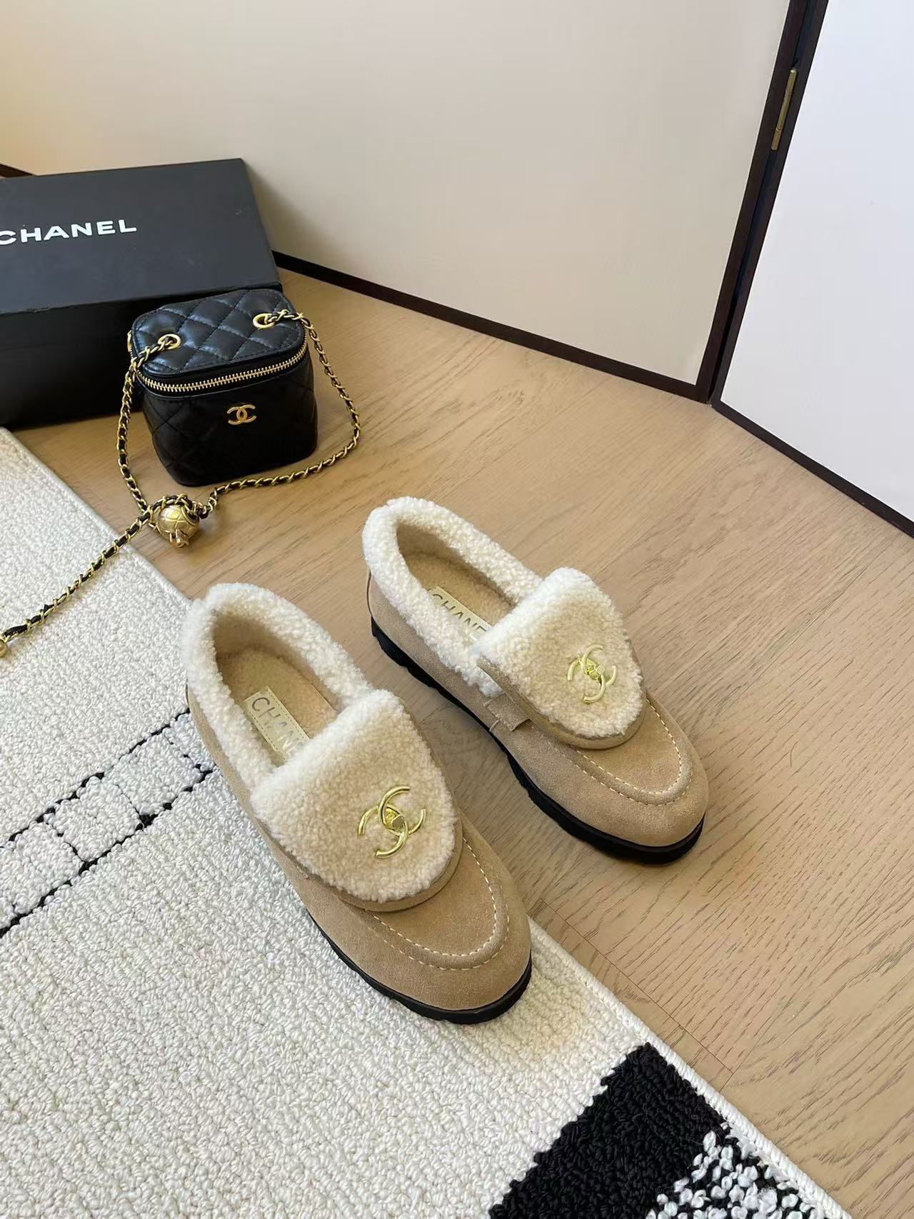 CHANE1 高品質ラムウールプラットフォームシューズ【50％割引+送料無料】