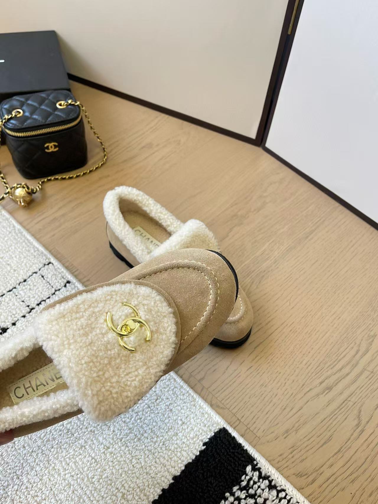 CHANE1 高品質ラムウールプラットフォームシューズ【50％割引+送料無料】