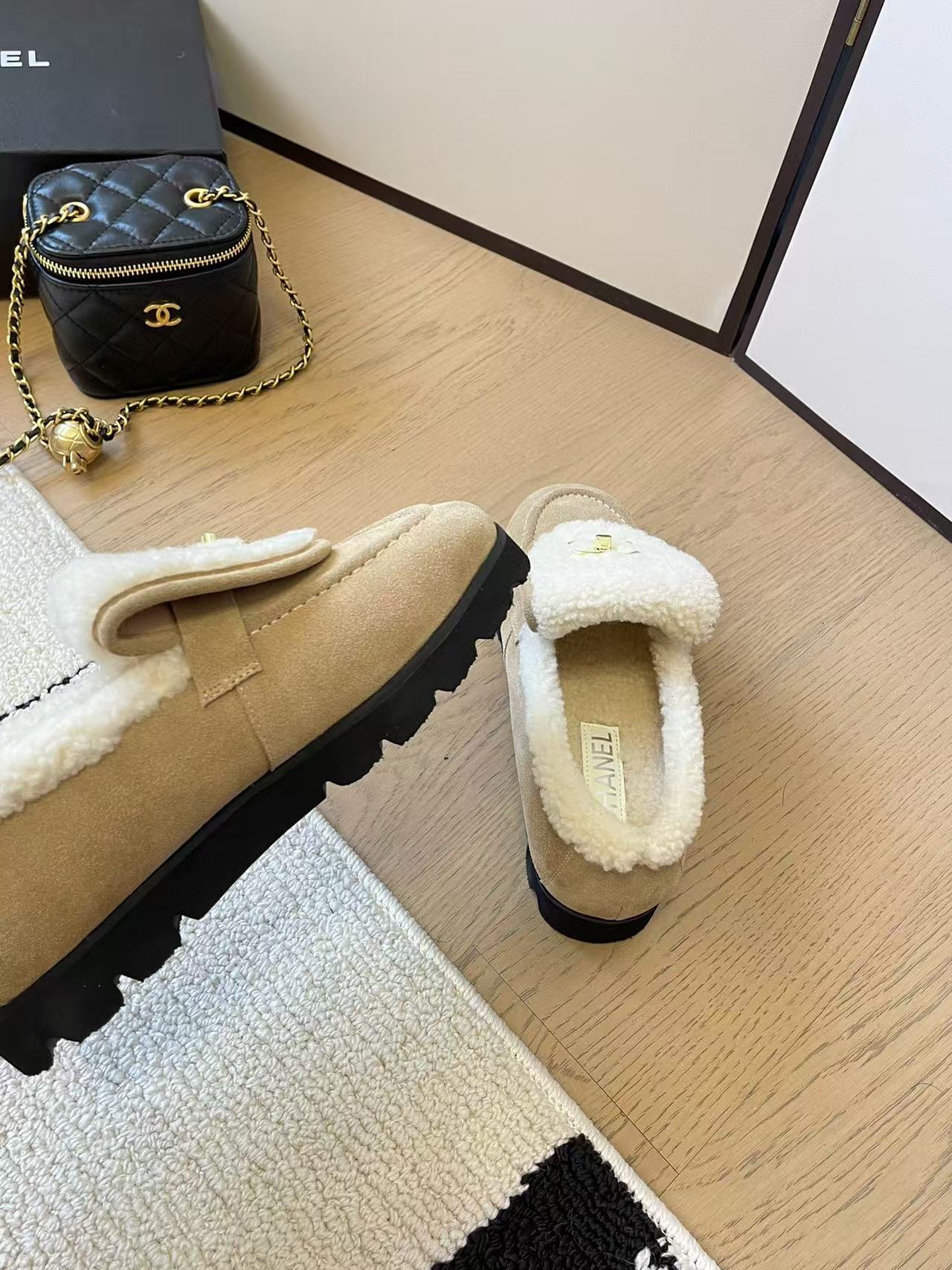 CHANE1 高品質ラムウールプラットフォームシューズ【50％割引+送料無料】