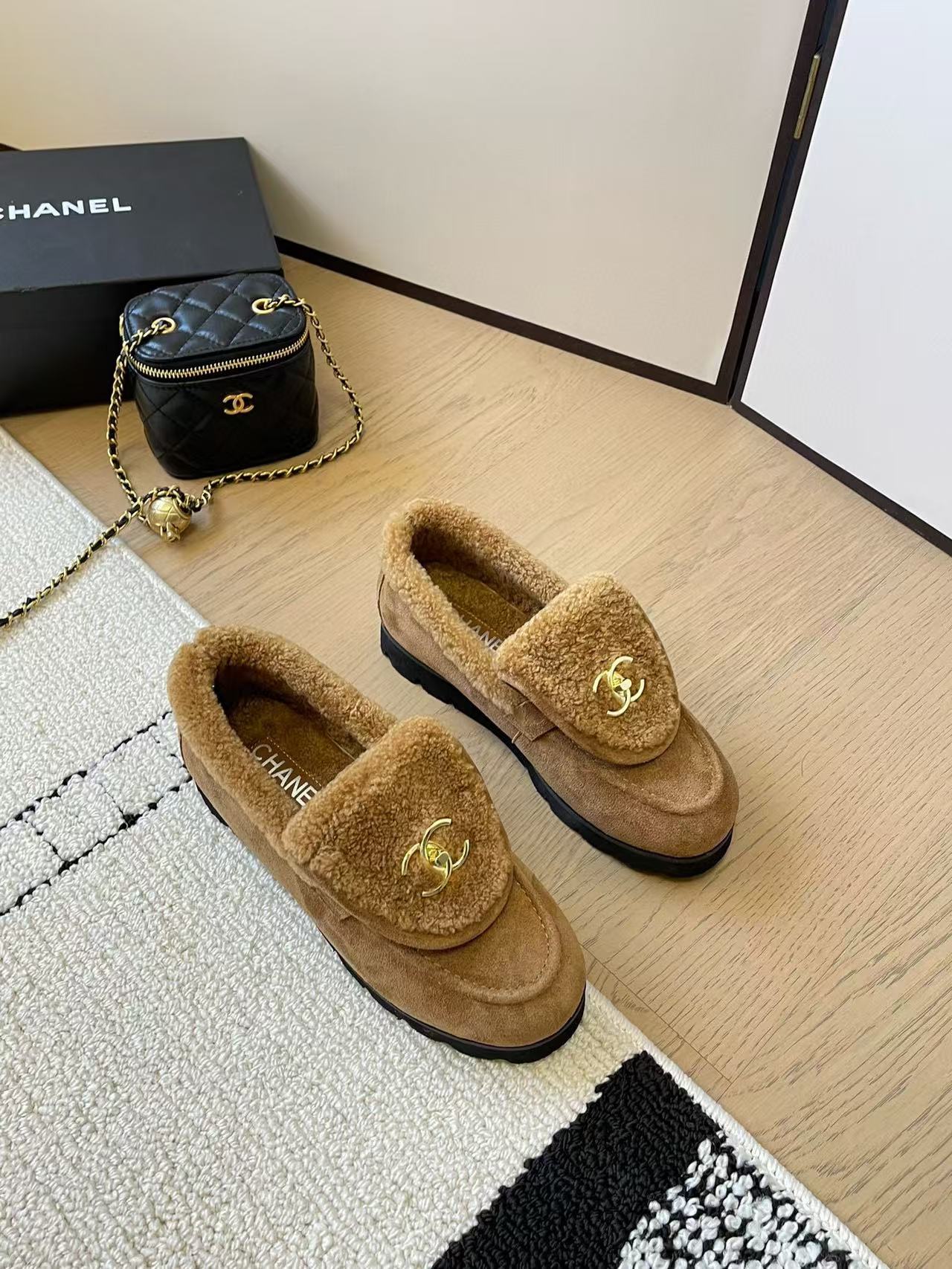 CHANE1 高品質ラムウールプラットフォームシューズ【50％割引+送料無料】