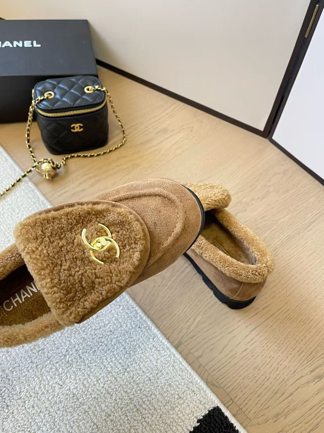 CHANE1 高品質ラムウールプラットフォームシューズ【50％割引+送料無料】