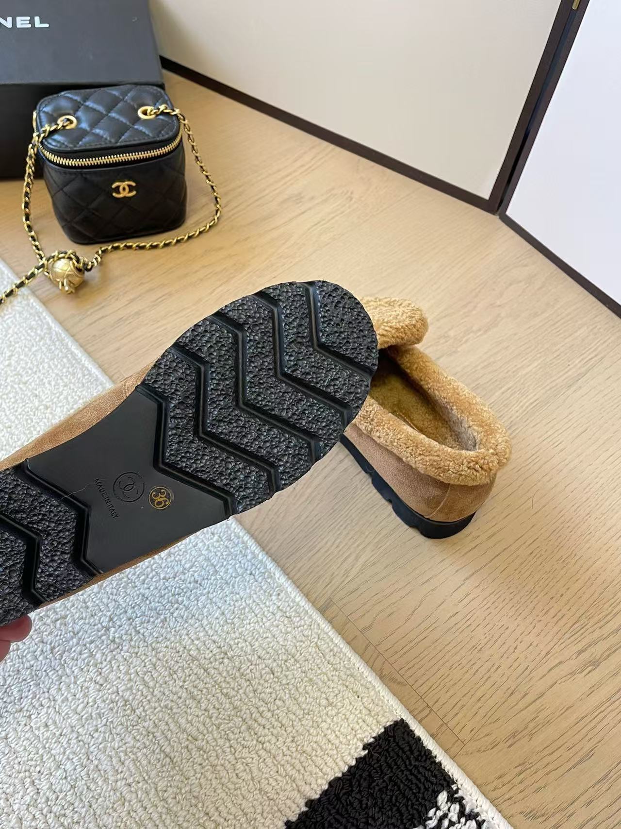 CHANE1 高品質ラムウールプラットフォームシューズ【50％割引+送料無料】