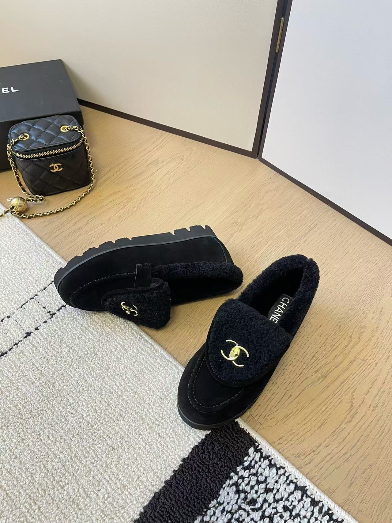 CHANE1 高品質ラムウールプラットフォームシューズ【50％割引+送料無料】