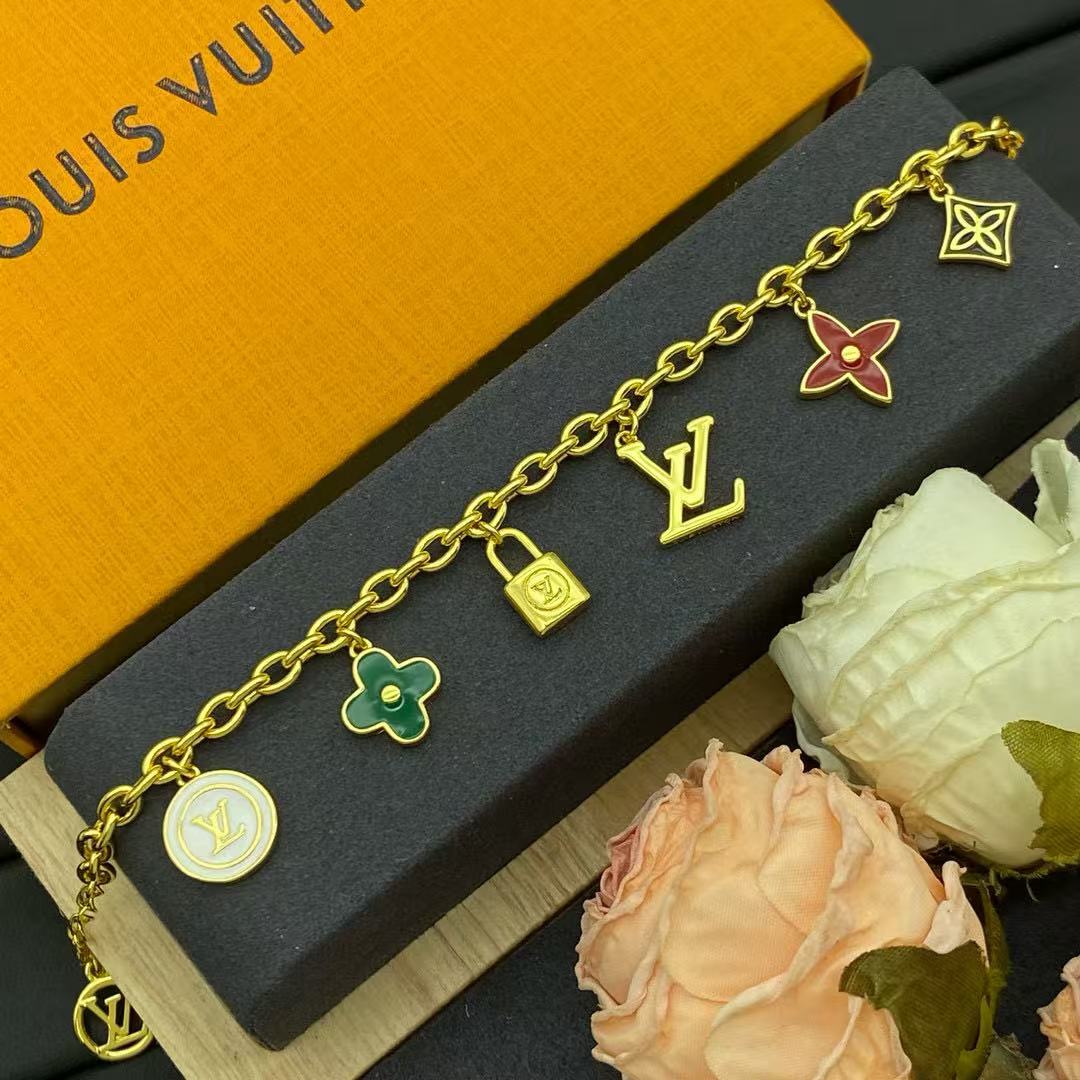 LV 四つ葉のクローバー ブレスレット【50％割引+送料無料】