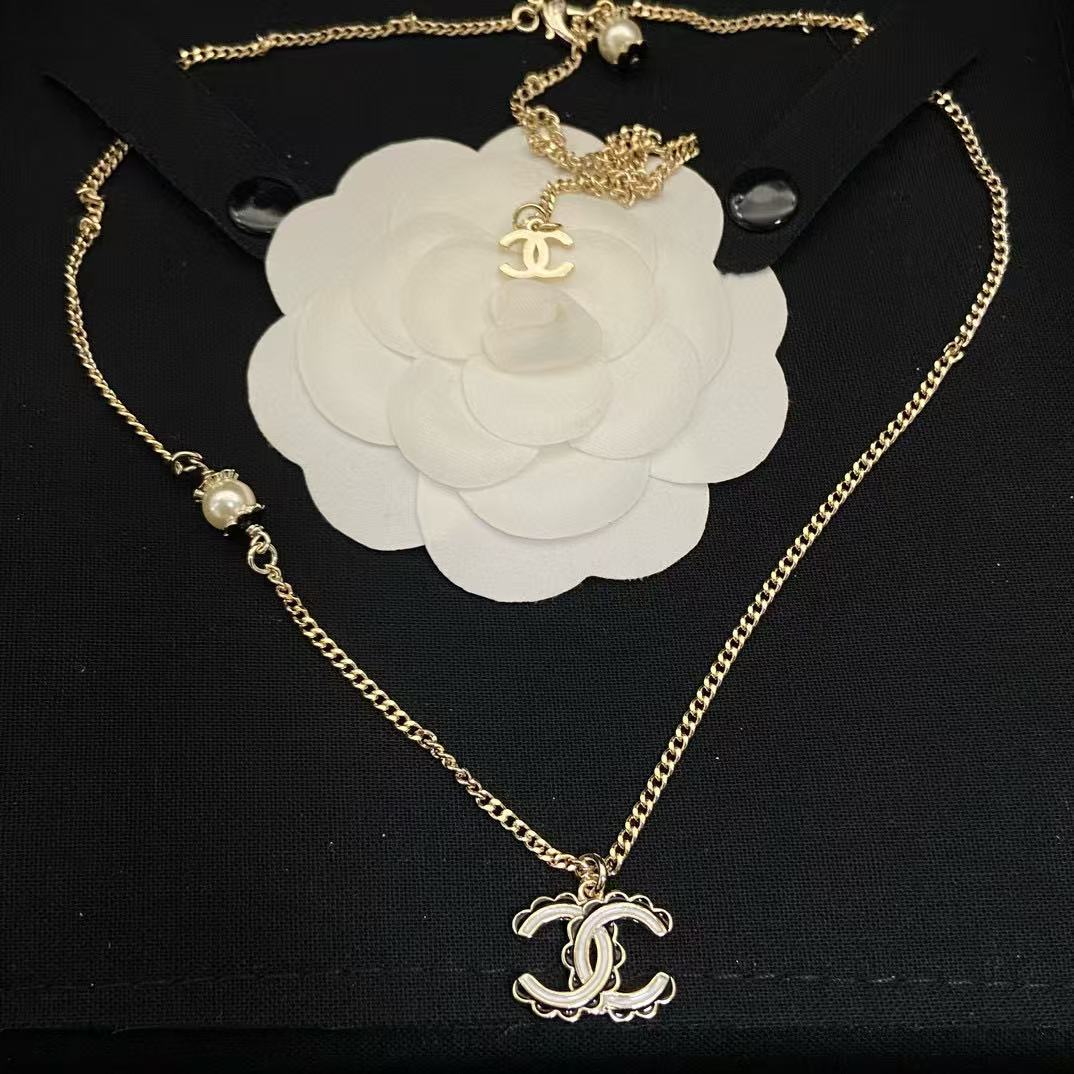 CHANE1 ダブルC エナメルネックレス【50％割引+送料無料】