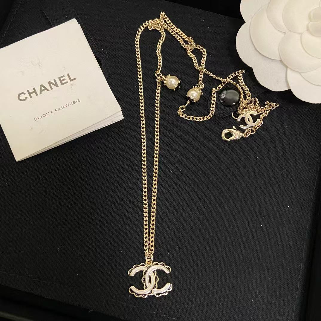 CHANE1 ダブルC エナメルネックレス【50％割引+送料無料】