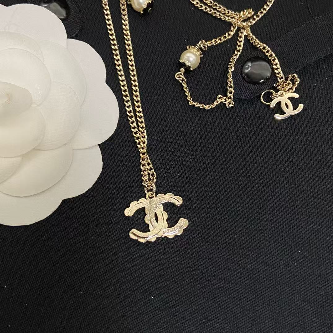 CHANE1 ダブルC エナメルネックレス【50％割引+送料無料】