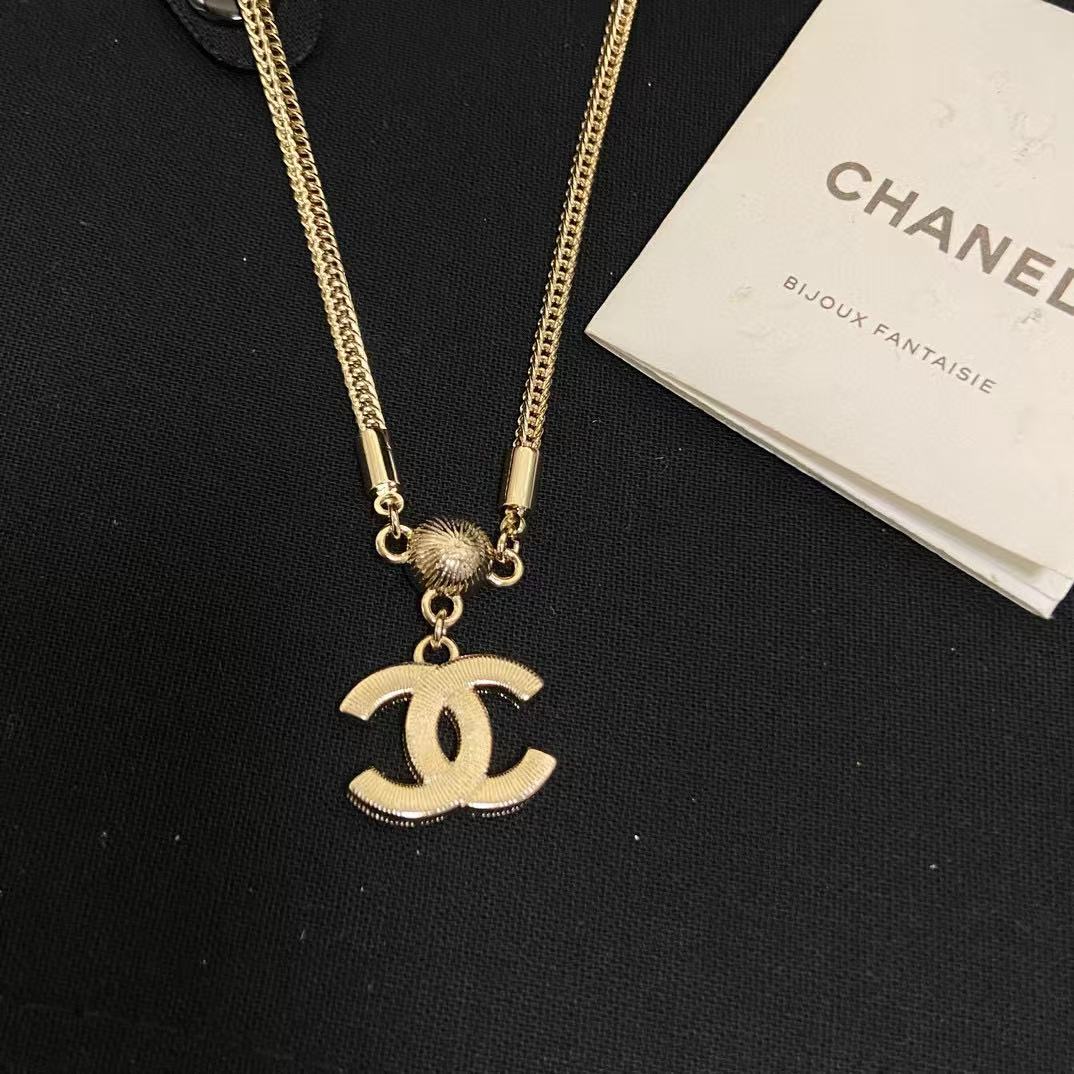 CHANE1 ダブルC スネークボーン ネックレス【50％割引+送料無料】