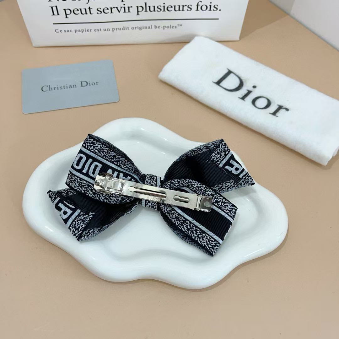 DI0R 老眼用パールヘアクリップ【50％割引+送料無料】