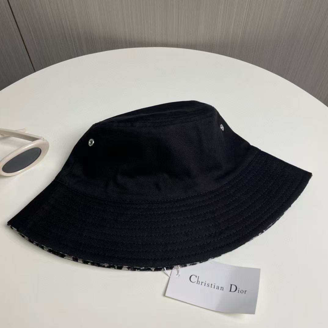 DI0R フルロゴ バケットハット【50％割引+送料無料】