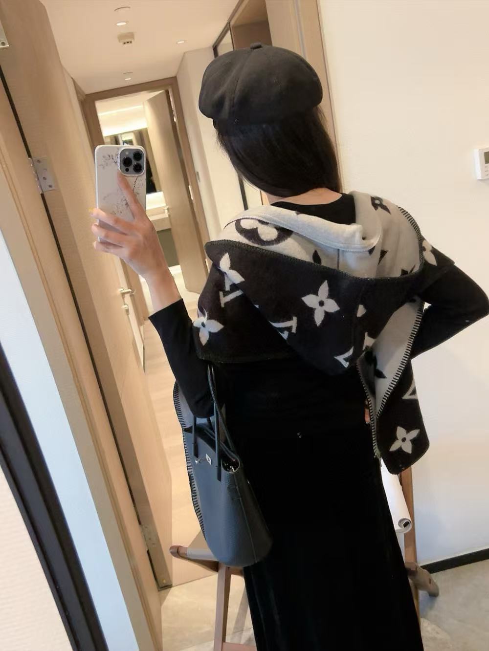 LV フード付きカシミヤスカーフ【50％割引+送料無料】