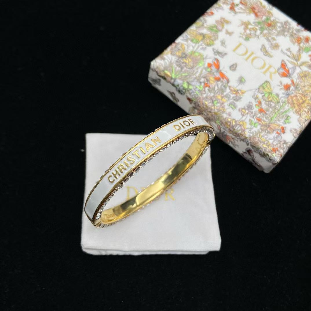 DI0Rレターブレスレット【50％割引+送料無料】