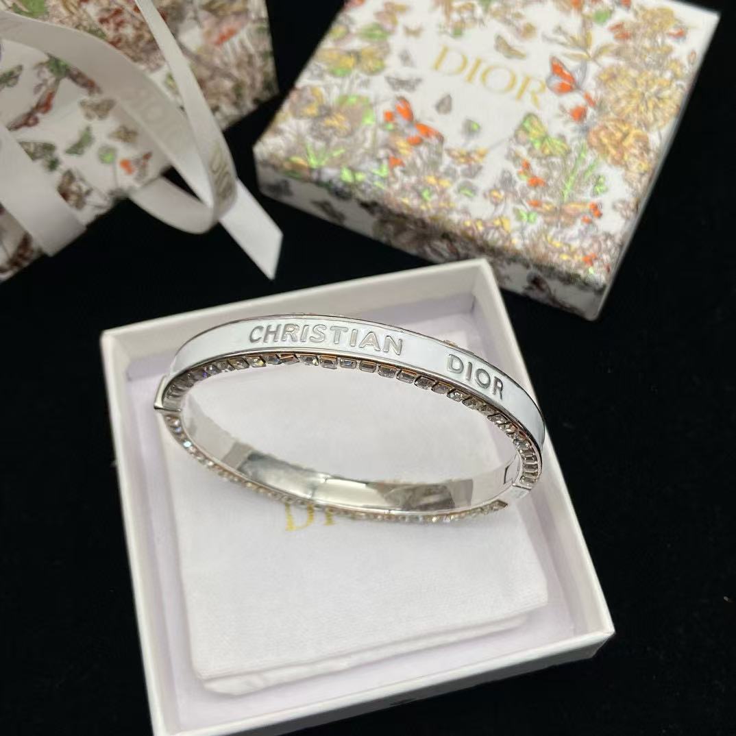 DI0Rレターブレスレット【50％割引+送料無料】