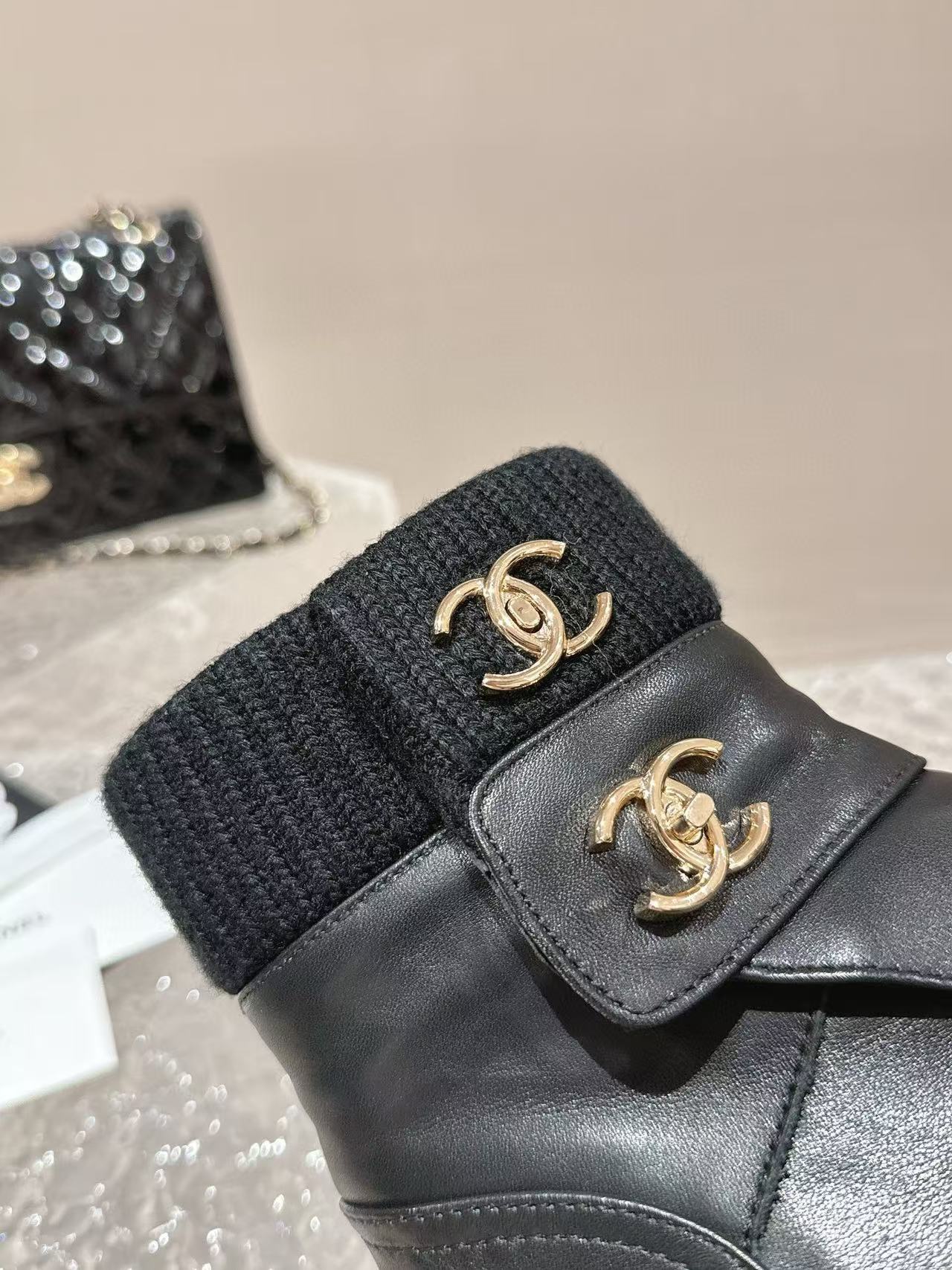 CHANE1 高品質ダブルC 牛革ショートブーツ【50％割引+送料無料】