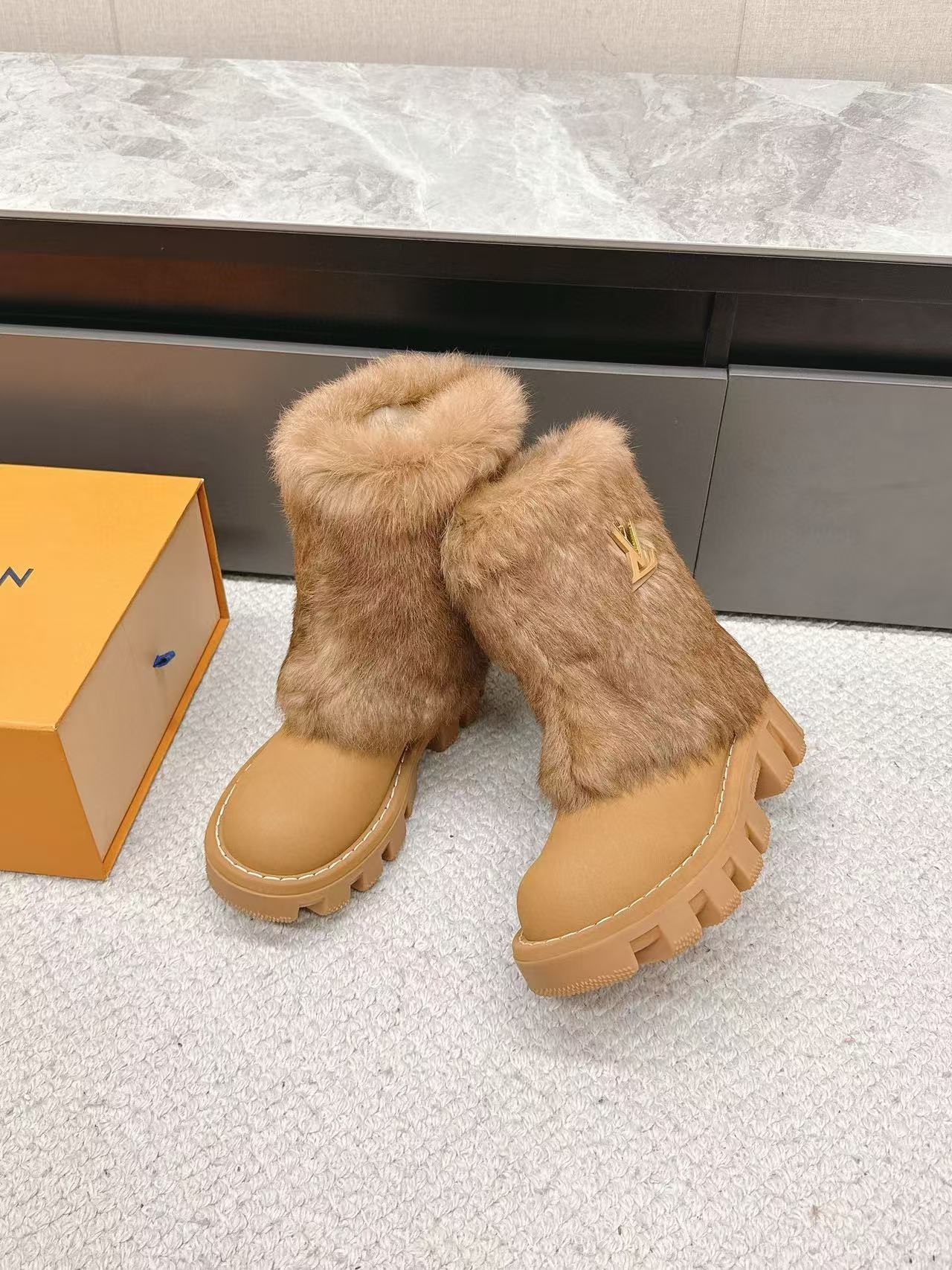 LV高品質厚底ファースノーブーツ【50％割引+送料無料】