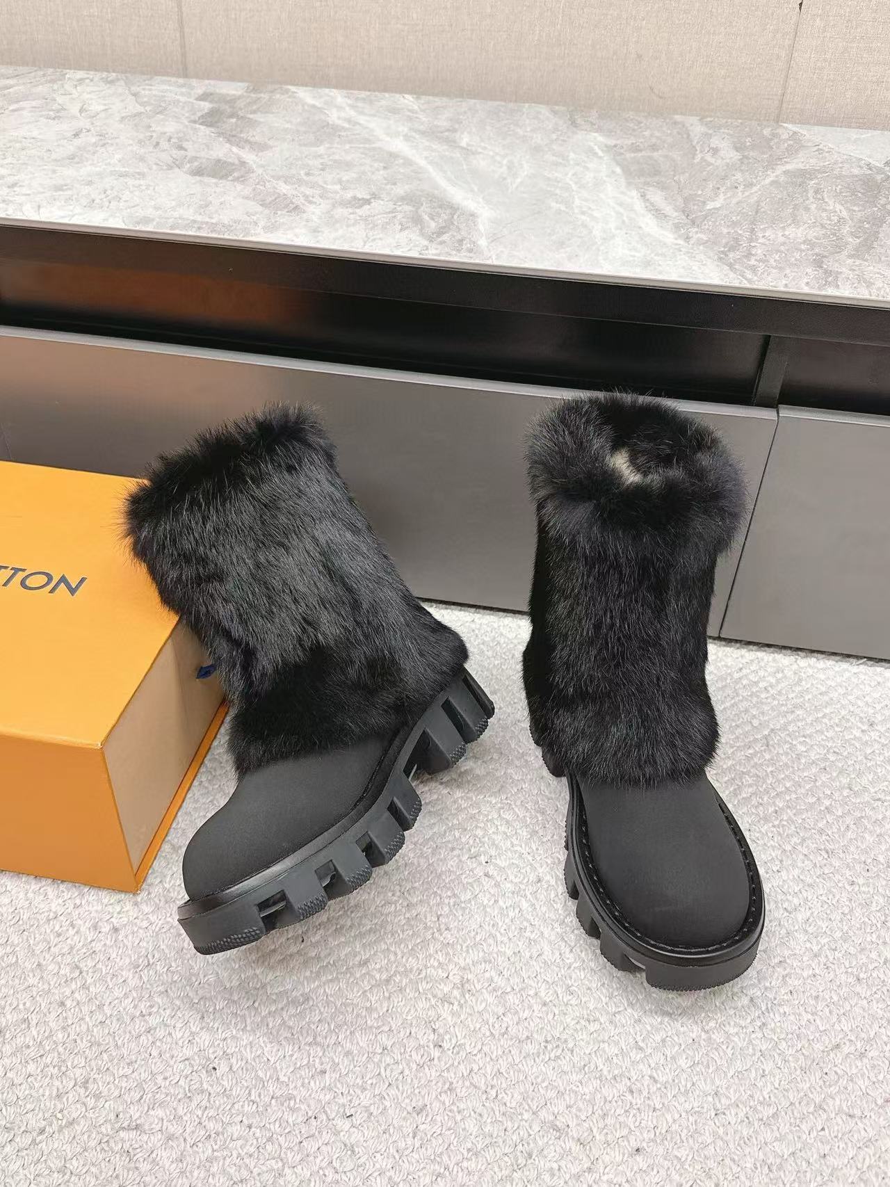 LV高品質厚底ファースノーブーツ【50％割引+送料無料】
